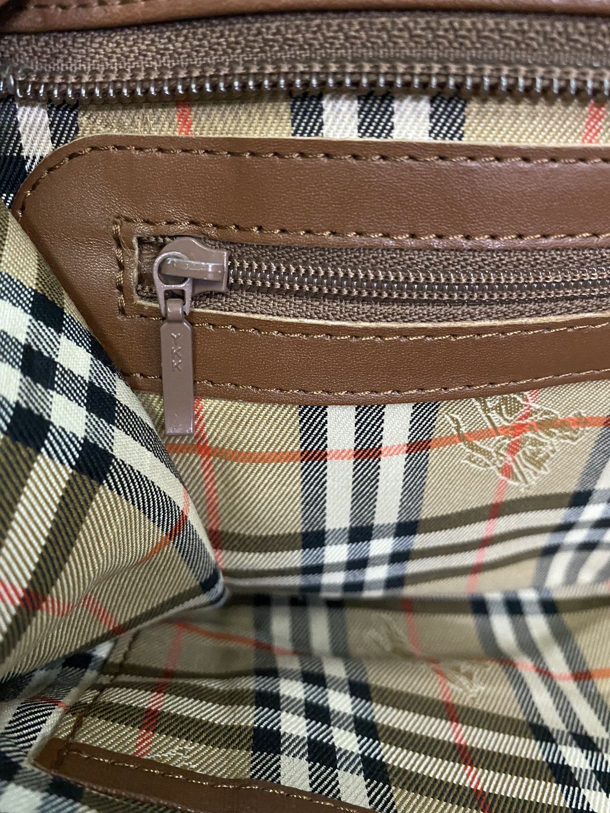 Burberry Prorsum × Vintage AUTHENTIC VINTAGE BURBERRYS LEATHER POUCH/CLUTCH BAG Size ONE SIZE - 14 Thumbnail