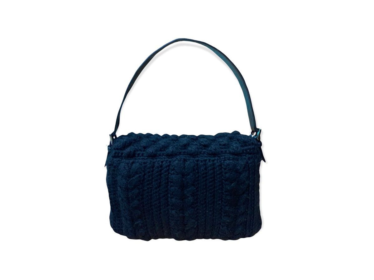 Burberry AUTHENTIC BURBERRY BLACK CROCHET SHOULDER BAG Size ONE SIZE - 4 Thumbnail