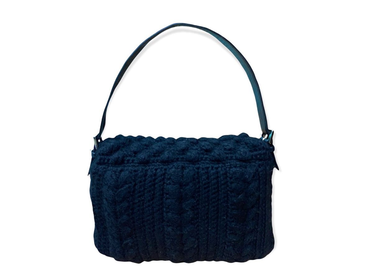 Burberry AUTHENTIC BURBERRY BLACK CROCHET SHOULDER BAG Size ONE SIZE - 3 Thumbnail