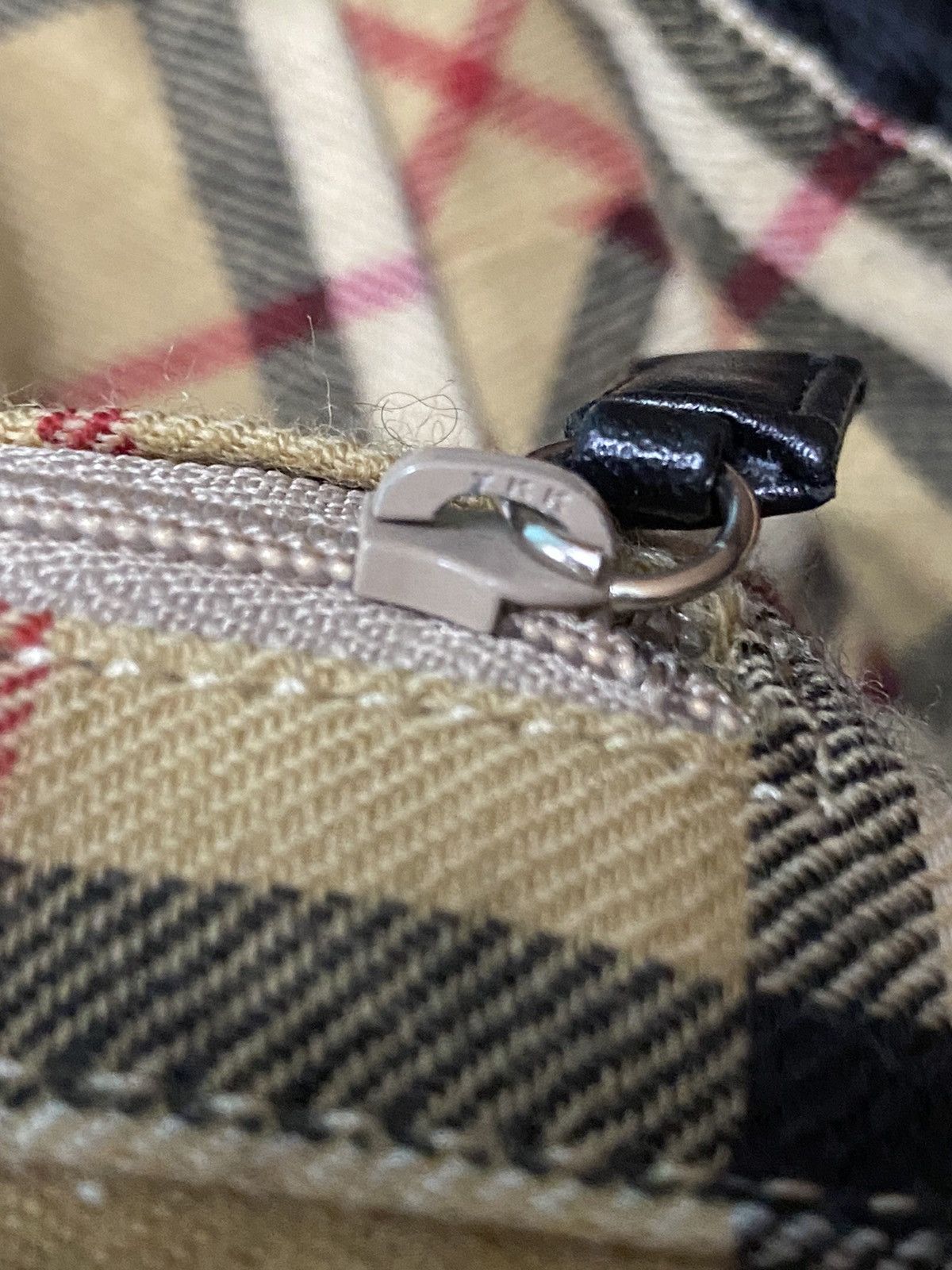 Burberry AUTHENTIC BURBERRY BLACK CROCHET SHOULDER BAG Size ONE SIZE - 7 Thumbnail