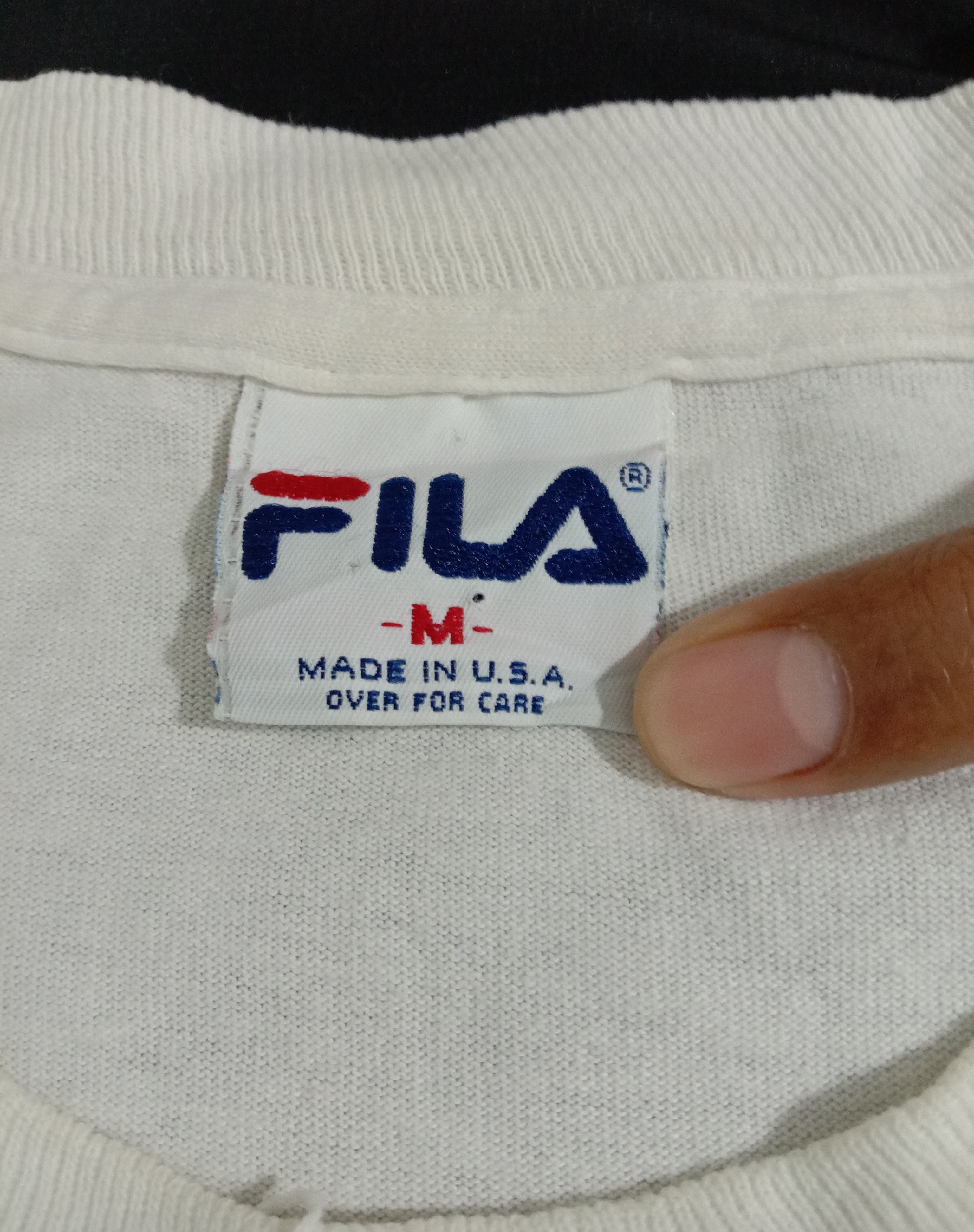 Fila Vintage 90s Fila Italia Authentic Quality Athletic Wear Size US L / EU 52-54 / 3 - 3 Thumbnail