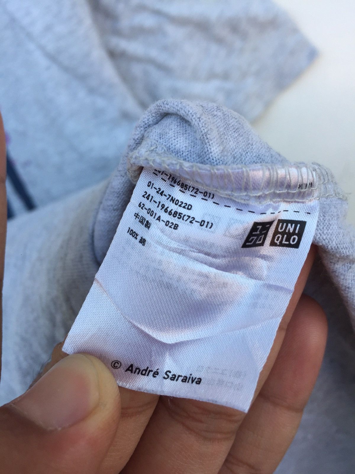 Uniqlo Uniqlo X Andre Saraira Big Logo Shirt Size US M / EU 48-50 / 2 - 6 Thumbnail