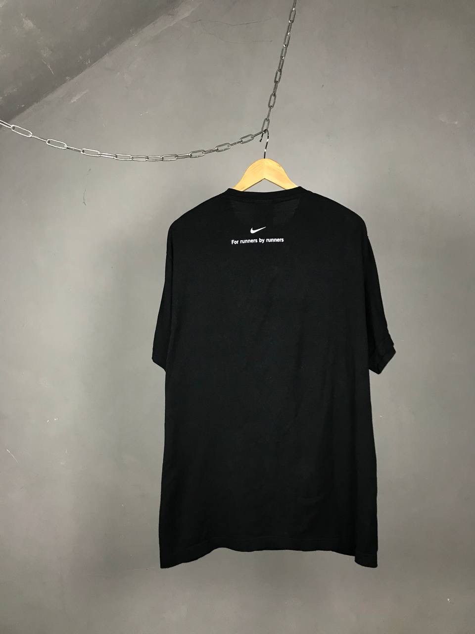 Nike Nike swoosh streetwear vintage center logo print tee Size US L / EU 52-54 / 3 - 5 Thumbnail