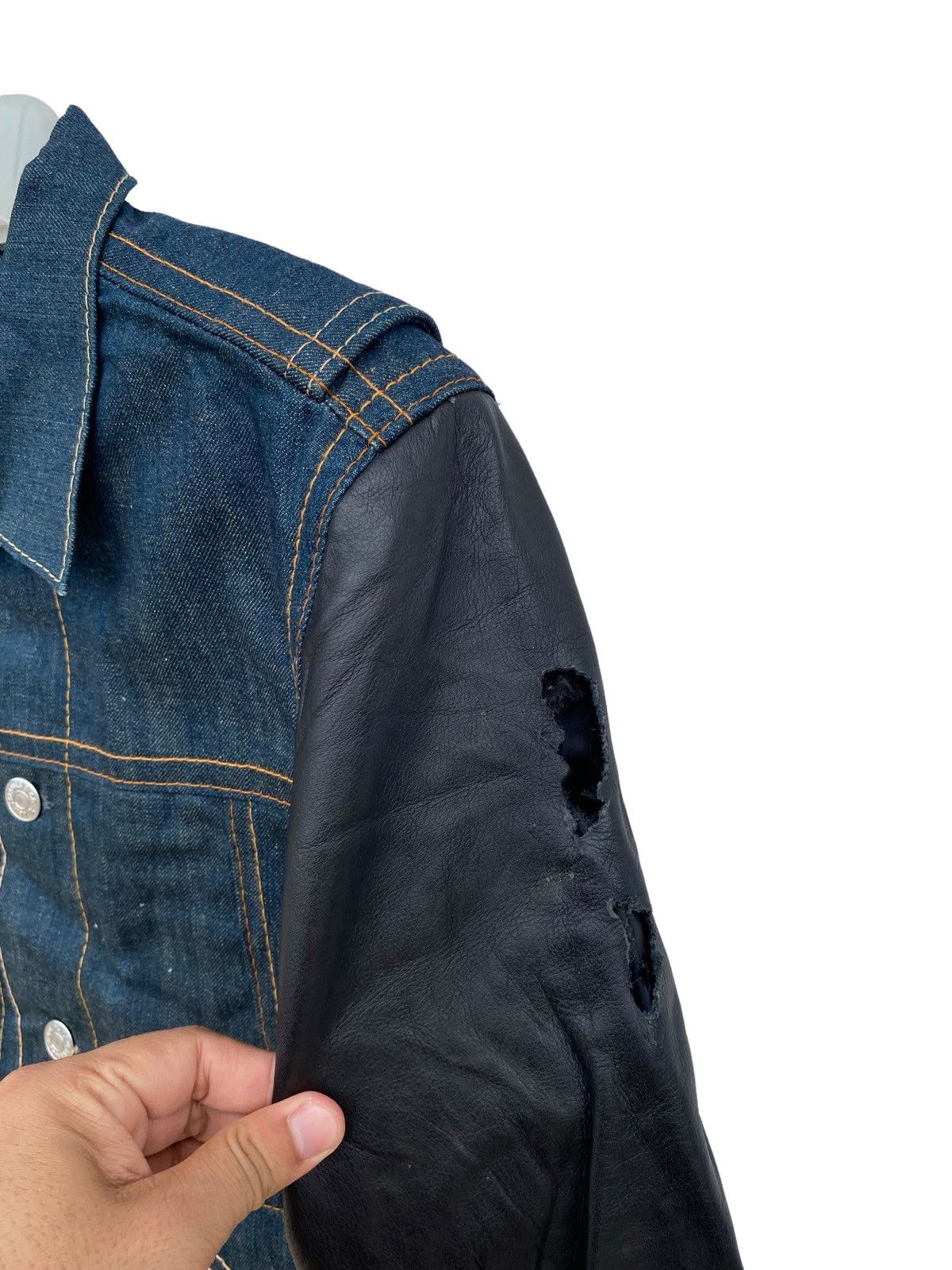 Levi's Levi’s RED Denim Jacket Size US M / EU 48-50 / 2 - 3 Thumbnail