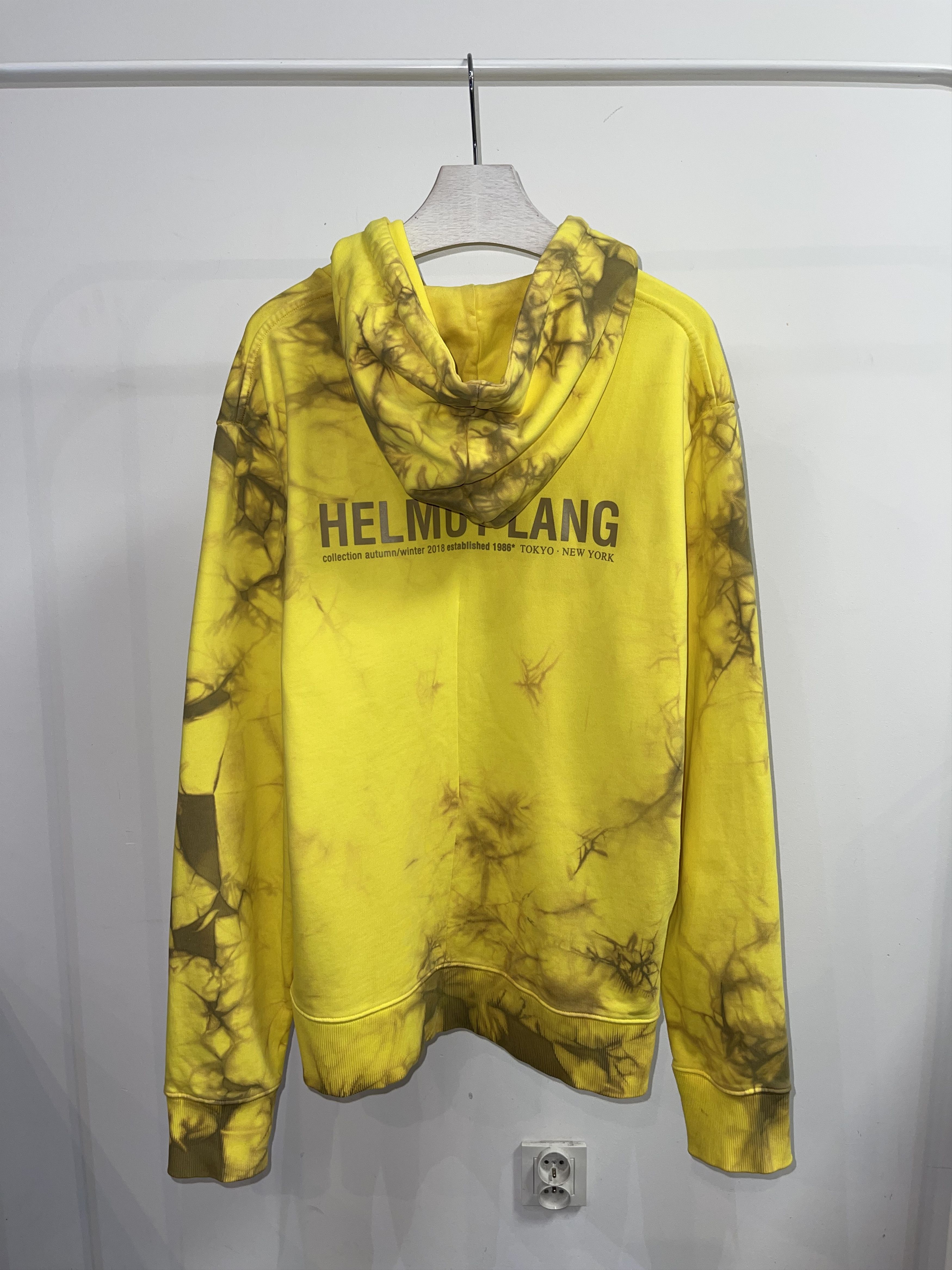 Helmut Lang AW18 Helmut Lang Tie Dye Big Logo Yellow Hoodie Size US XL / EU 56 / 4 - 1 Thumbnail