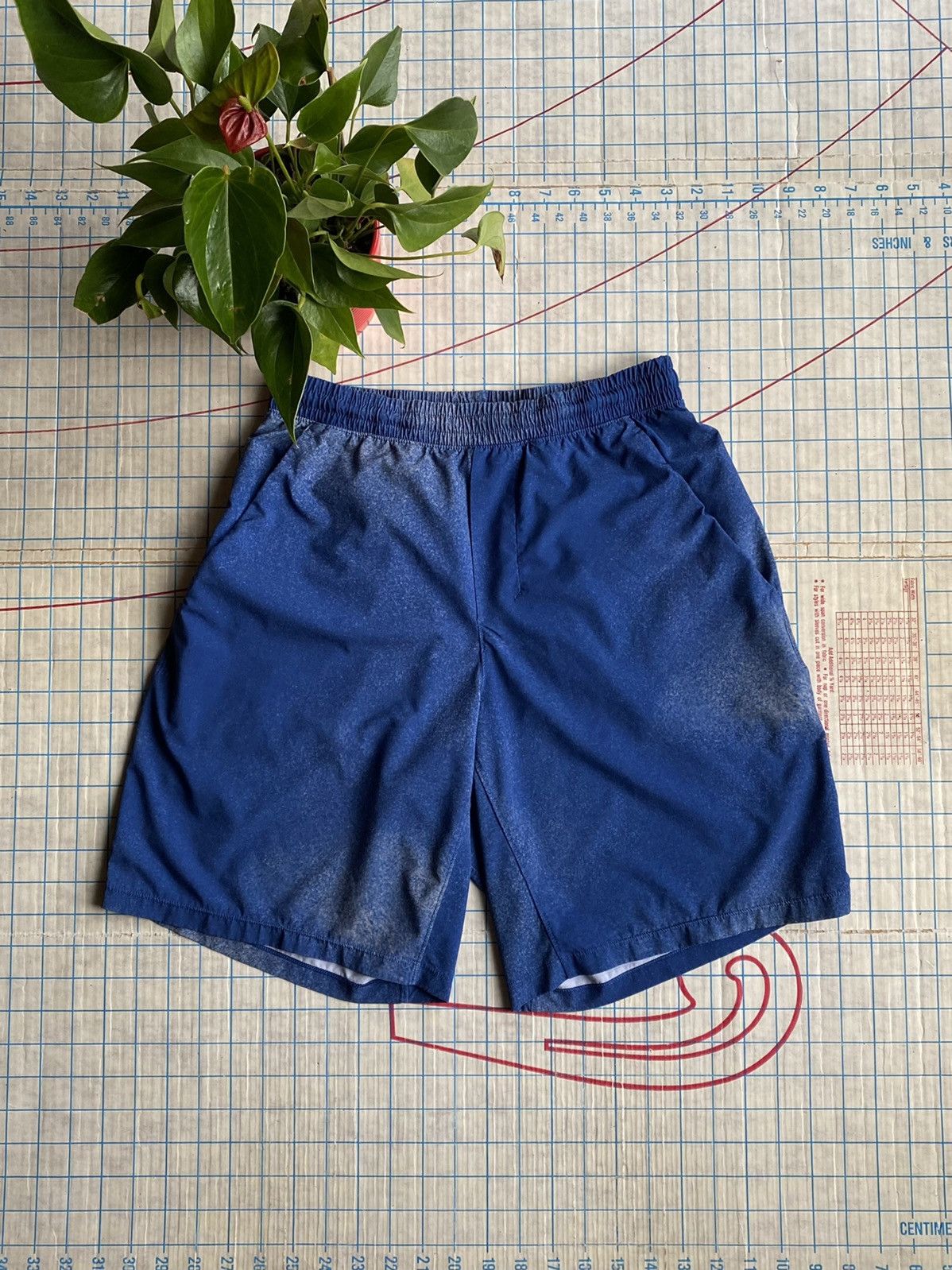 Lululemon Lululemon Pace Breaker Shorts Linerless Size Medium Blue Size US 32 / EU 48 - 2 Thumbnail