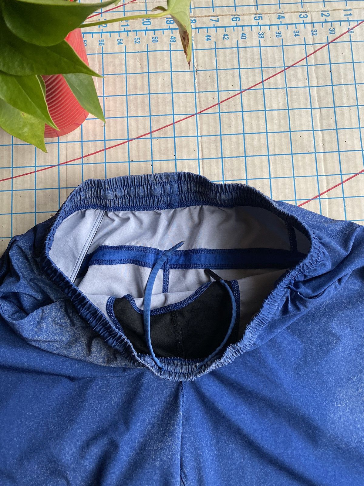 Lululemon Lululemon Pace Breaker Shorts Linerless Size Medium Blue Size US 32 / EU 48 - 4 Thumbnail