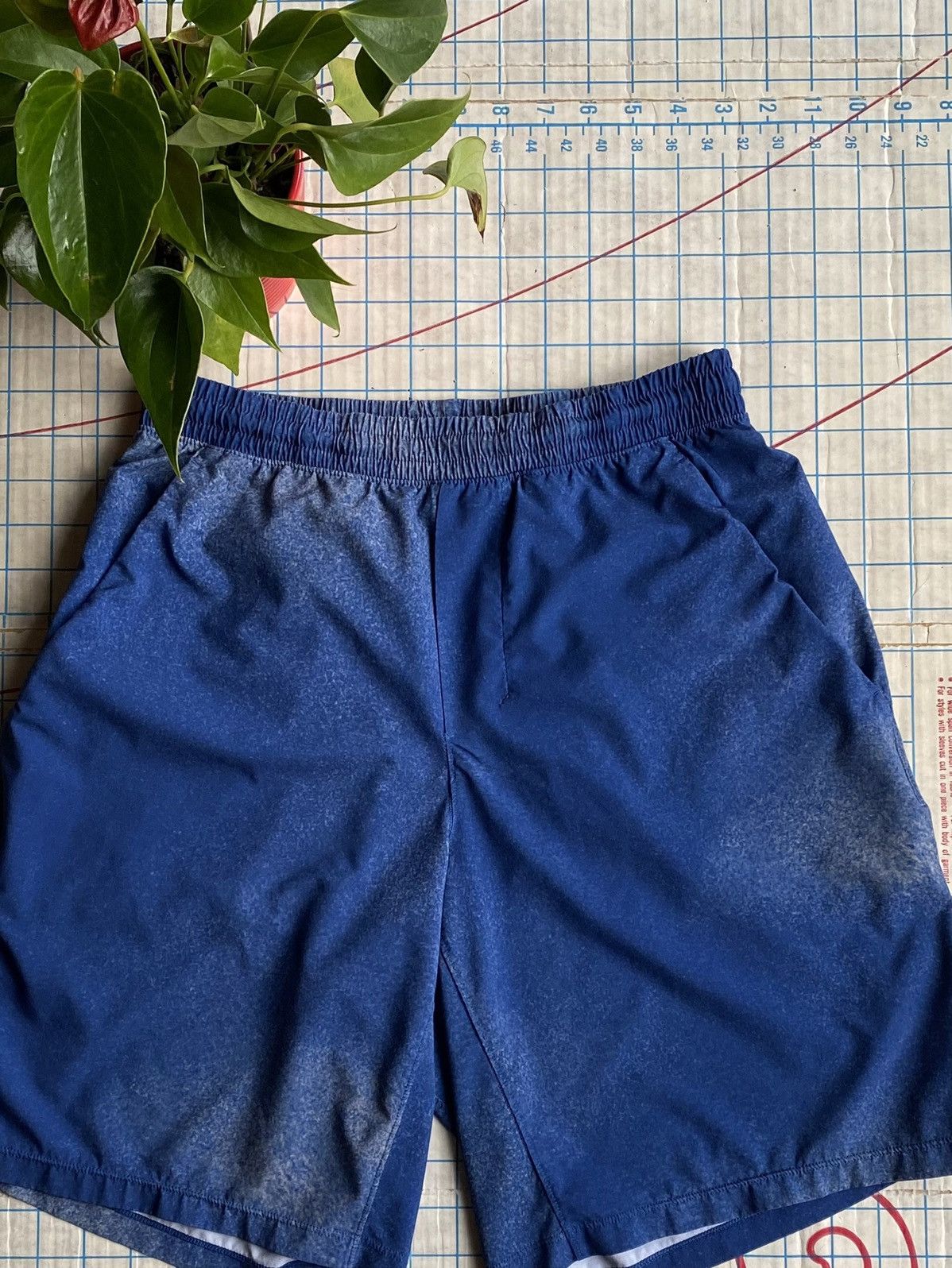 Lululemon Lululemon Pace Breaker Shorts Linerless Size Medium Blue Size US 32 / EU 48 - 3 Thumbnail