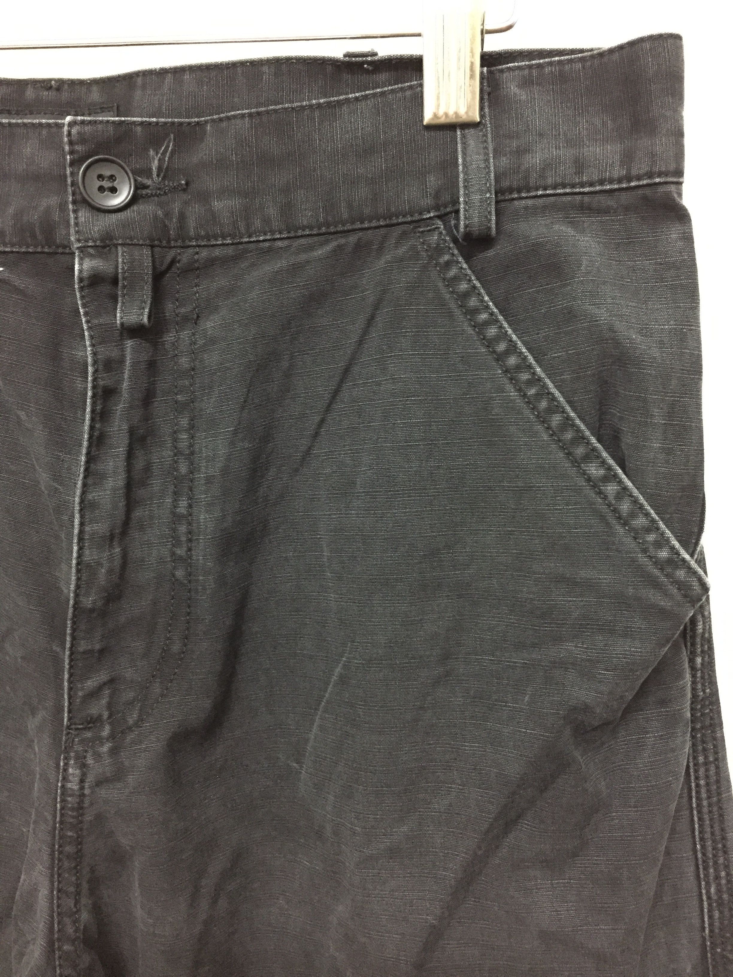 A.P.C. S/S 2005 Faded Black Paneled Knee crop pants Size US 29 - 10 Thumbnail