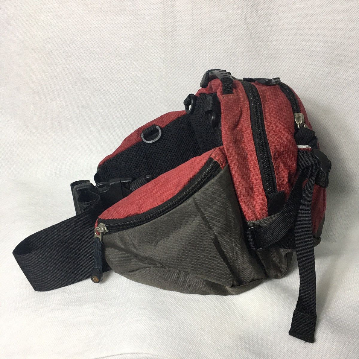 Montbell Montbell Tactical Multipocket Crossbody Waistbag Size ONE SIZE - 4 Thumbnail