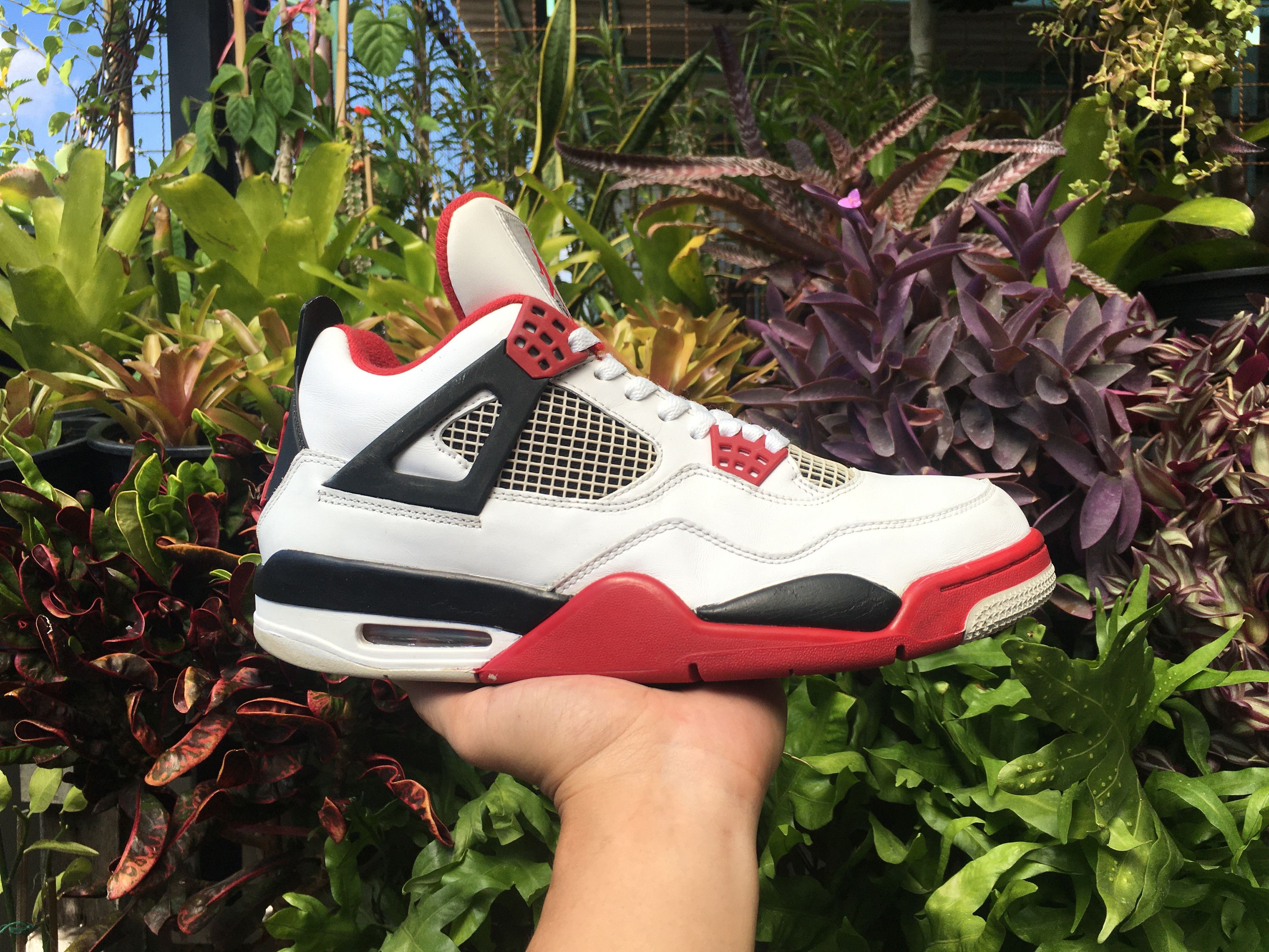 Jordan Brand × Nike 🔥 Nike Air Jordan 4 Retro Fire Red 2012 Size US 10.5 / EU 43-44 - 24 Thumbnail