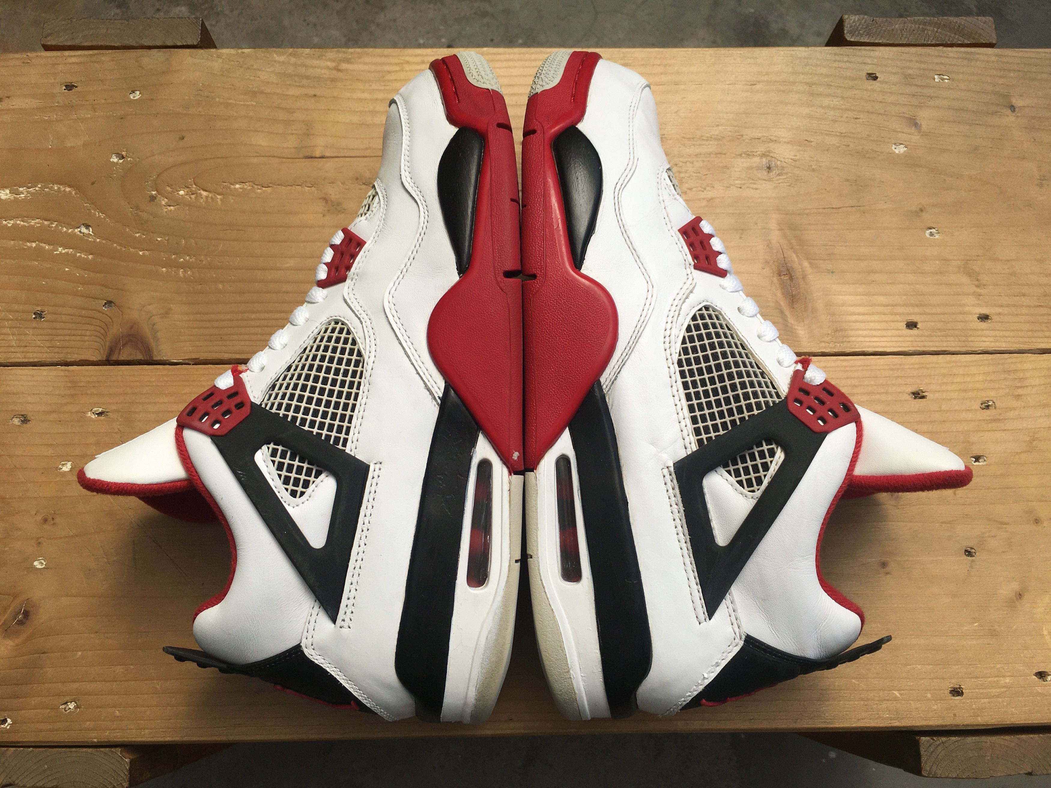 Jordan Brand × Nike 🔥 Nike Air Jordan 4 Retro Fire Red 2012 Size US 10.5 / EU 43-44 - 22 Thumbnail