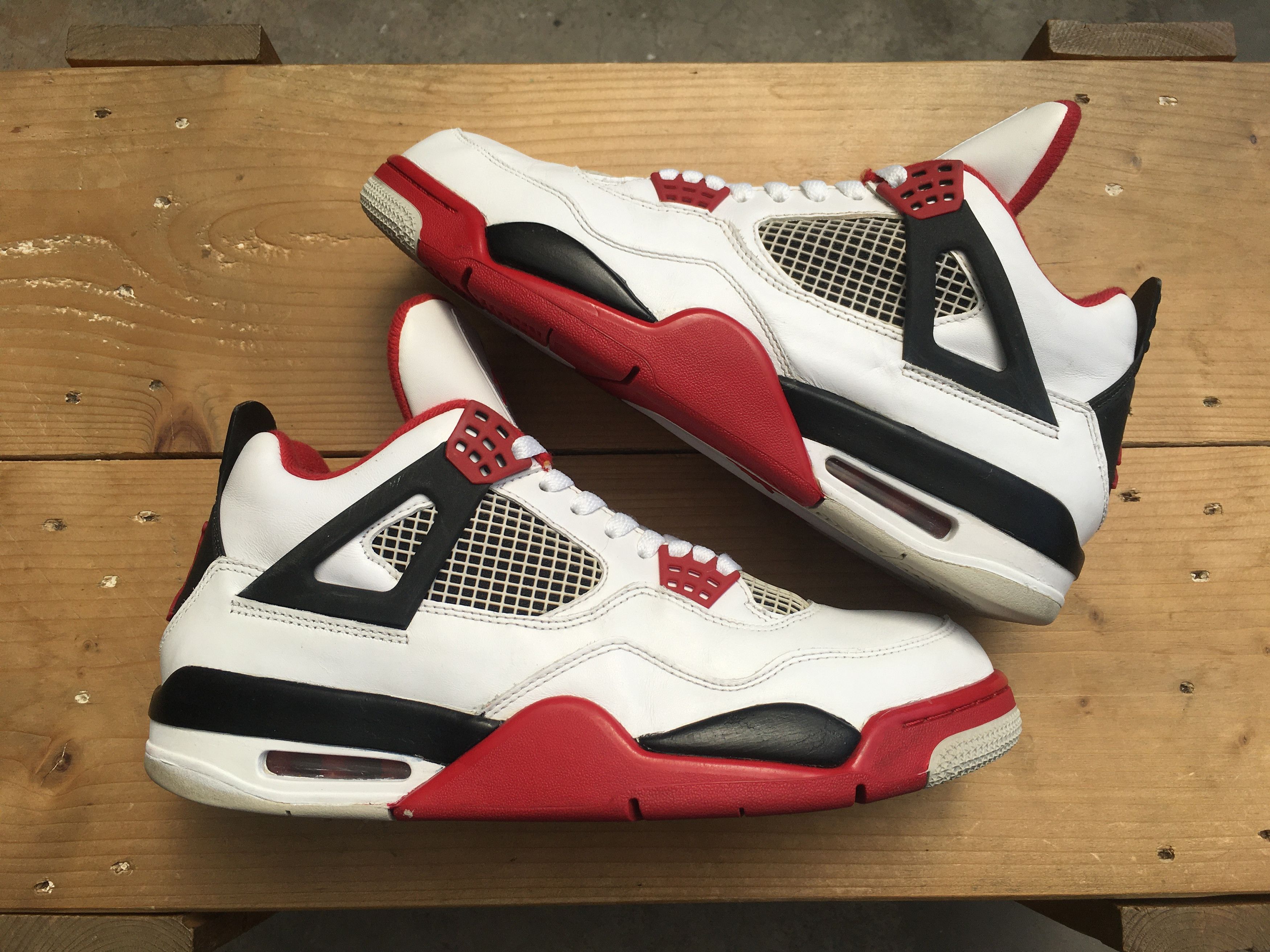 Jordan Brand × Nike 🔥 Nike Air Jordan 4 Retro Fire Red 2012 Size US 10.5 / EU 43-44 - 19 Thumbnail