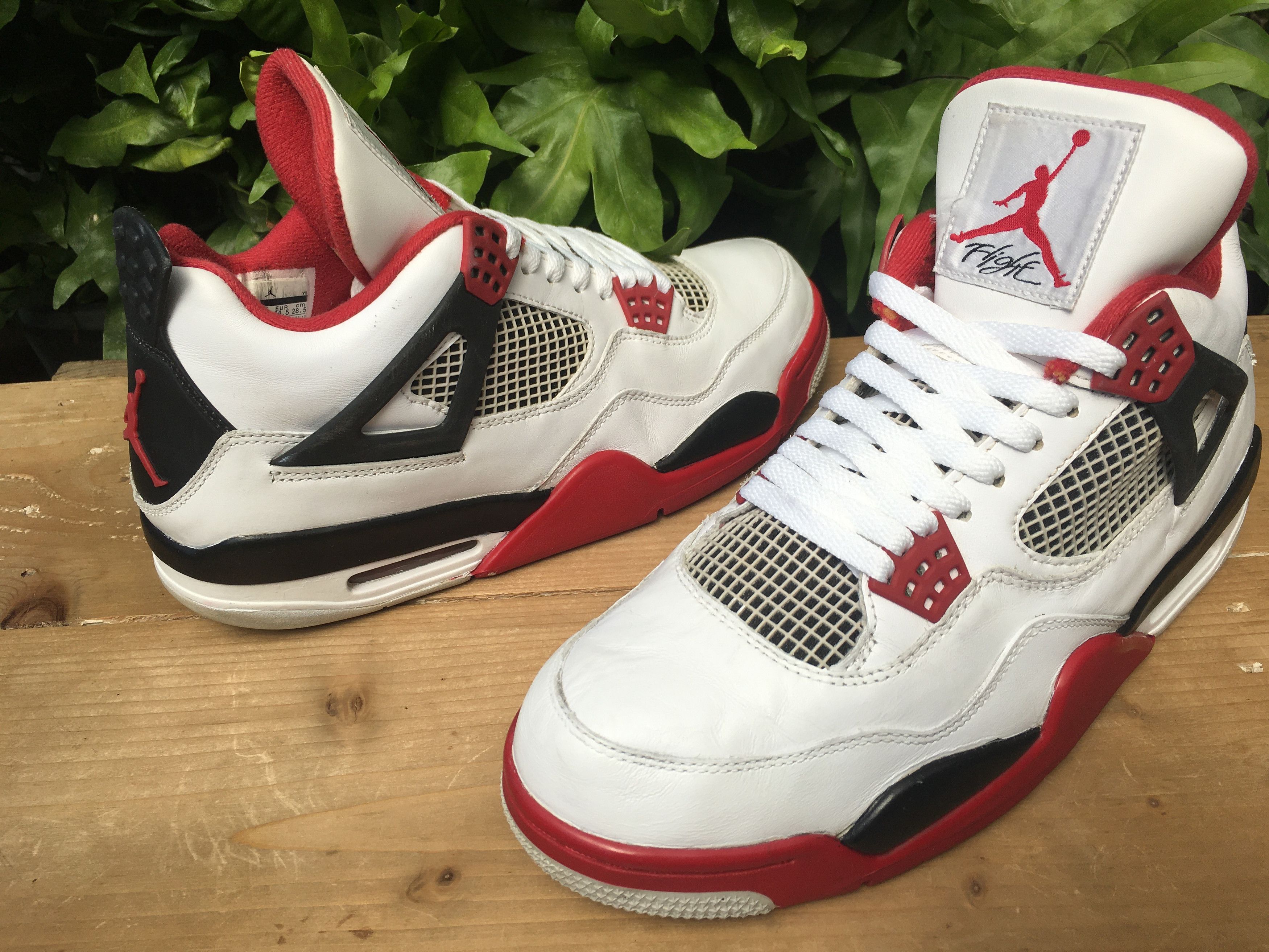 Jordan Brand × Nike 🔥 Nike Air Jordan 4 Retro Fire Red 2012 Size US 10.5 / EU 43-44 - 8 Thumbnail