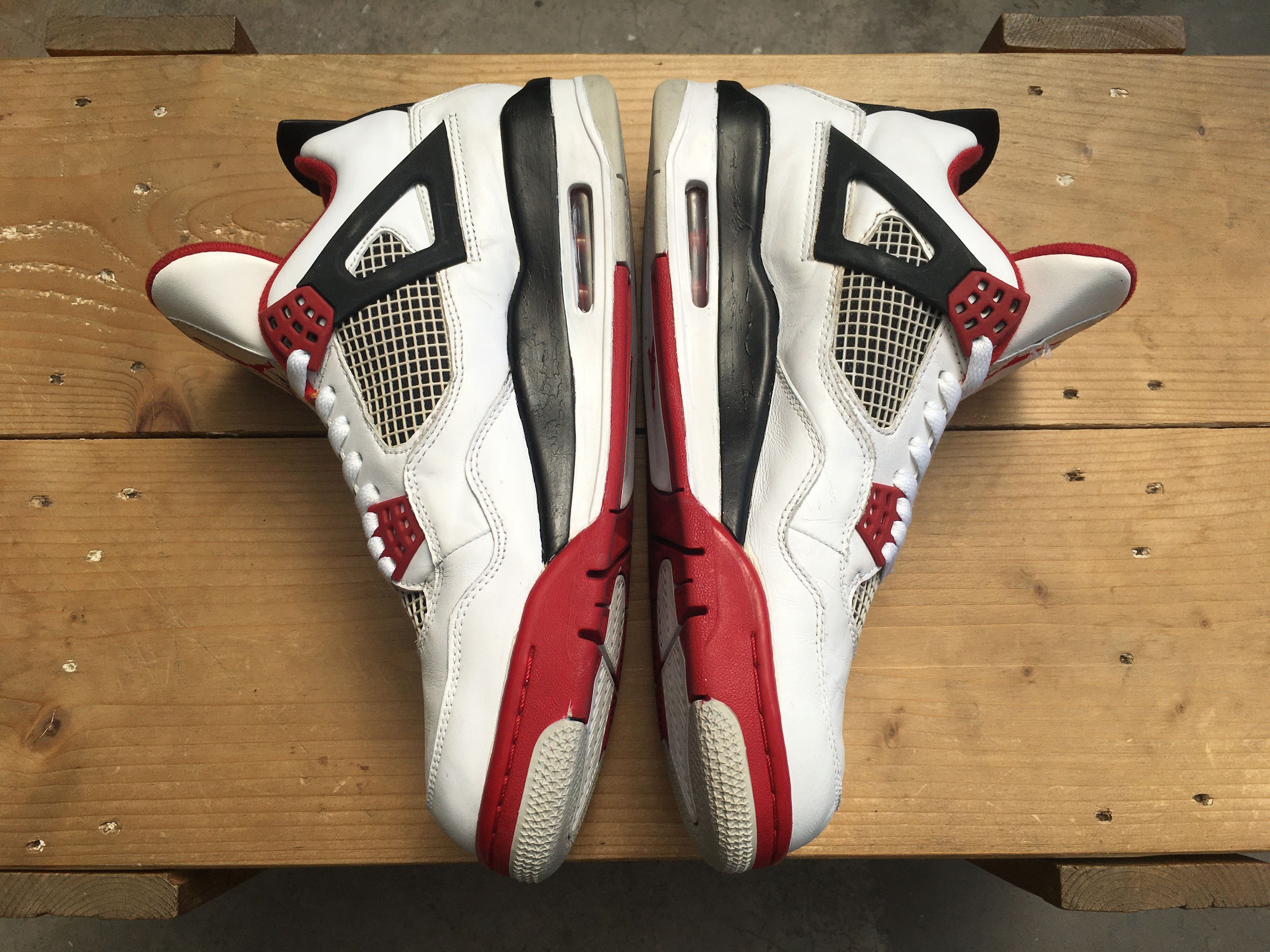 Jordan Brand × Nike 🔥 Nike Air Jordan 4 Retro Fire Red 2012 Size US 10.5 / EU 43-44 - 23 Thumbnail