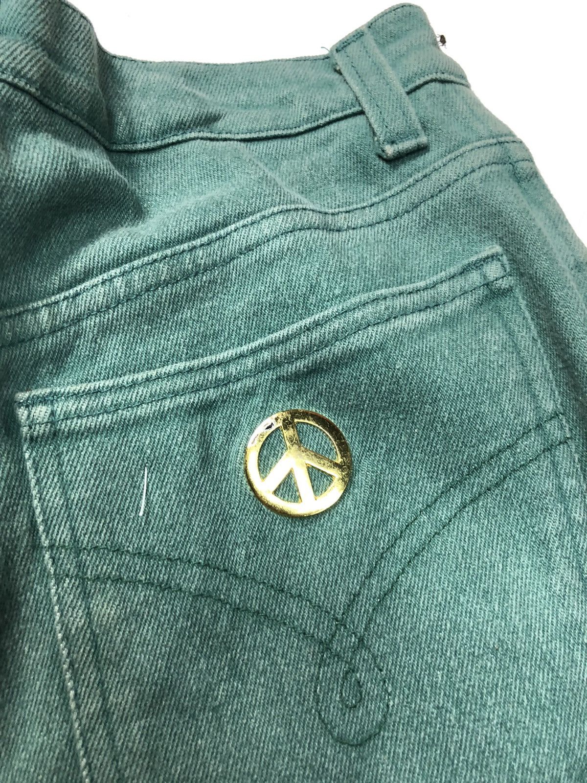 Designer × Moschino × Vintage VINTAGE MOSCHINO CROPPED DENIM ITALY 🇮🇹 Size US 27 - 13 Thumbnail