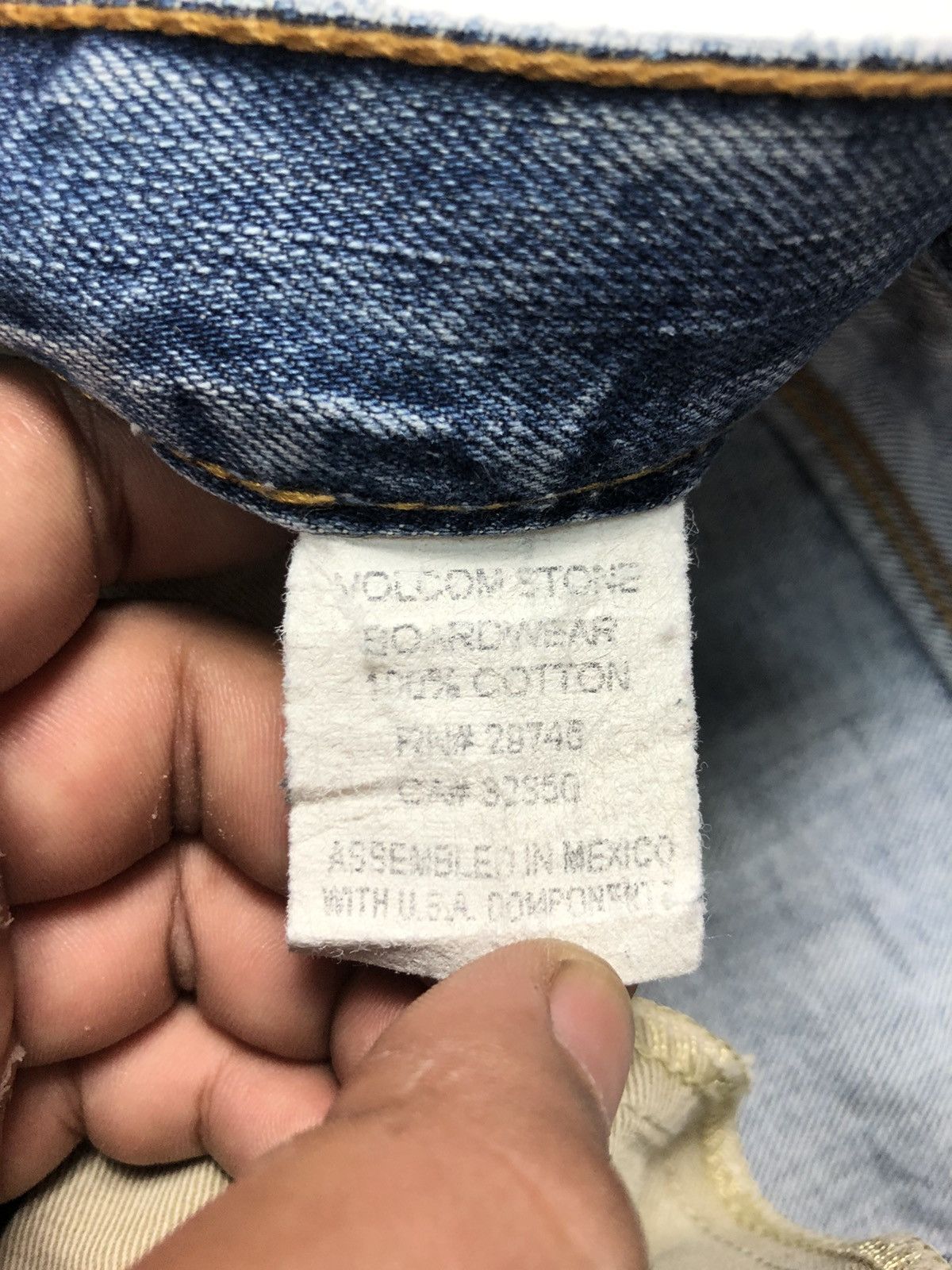 Vintage × Volcom VINTAGE VOLCOM DISTRESSED BLUE WASH DENIM Size US 30 / EU 46 - 12 Thumbnail