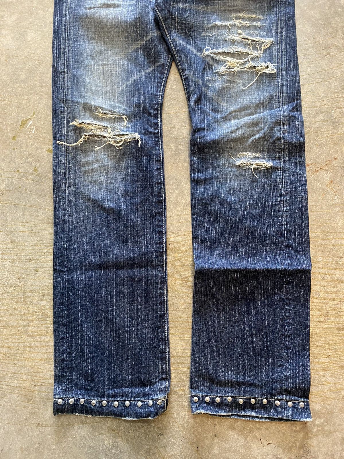 Vanquish Studded punk Distressed Denim Size US 31 - 4 Thumbnail