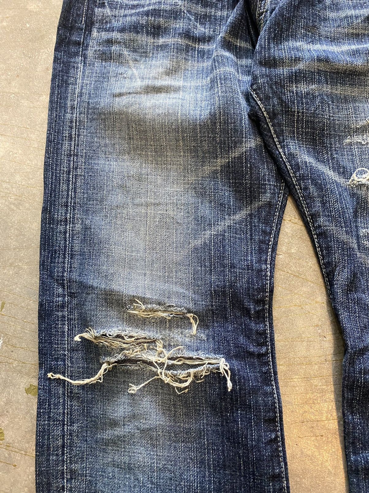 Vanquish Studded punk Distressed Denim Size US 31 - 6 Thumbnail
