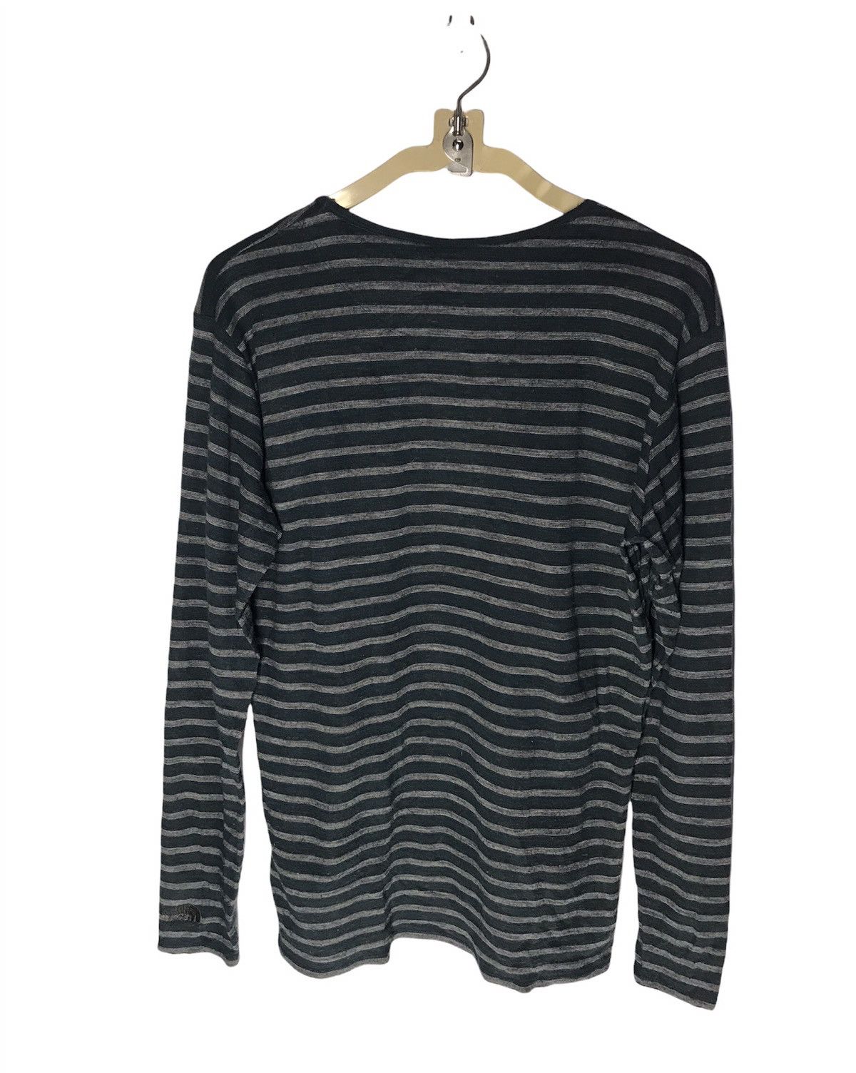 The North Face The north face stripe long sleeve shirt Size US M / EU 48-50 / 2 - 2 Thumbnail