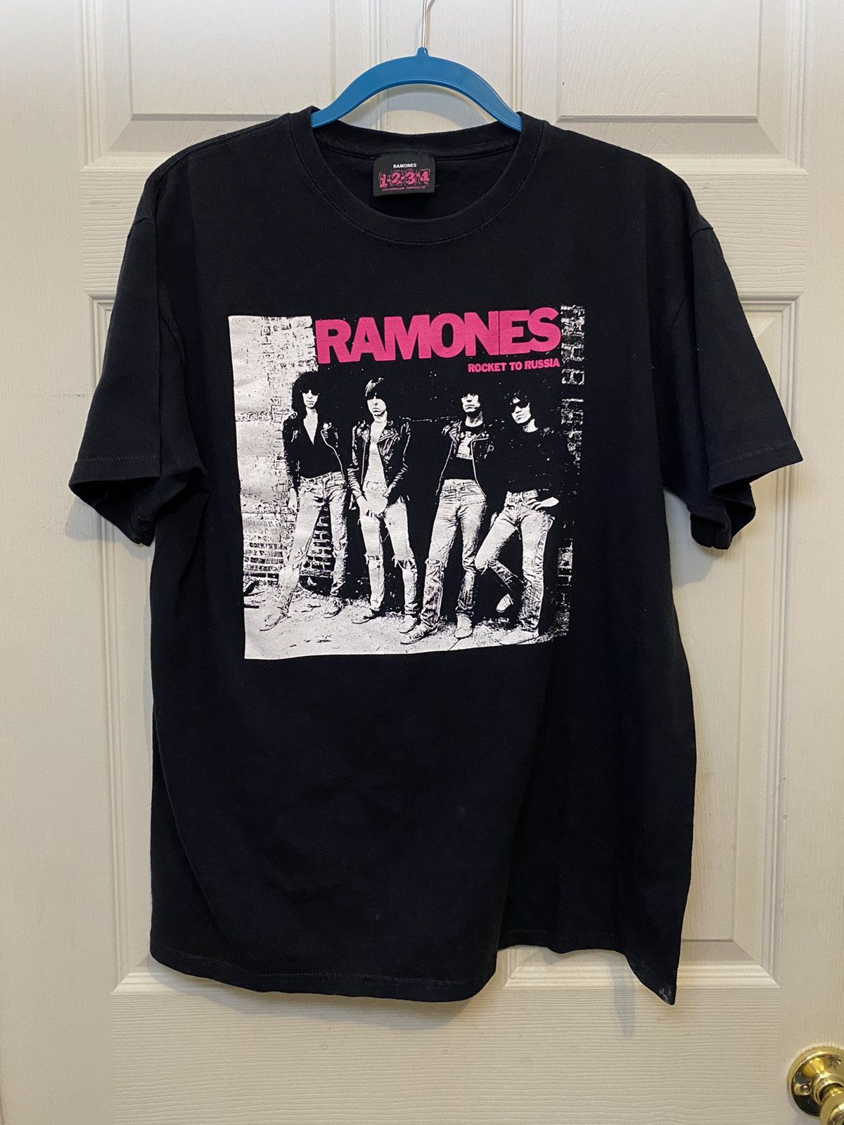 Vintage Ramones Rocket To Russia T-Shirt Size US L / EU 52-54 / 3 - 1 Preview