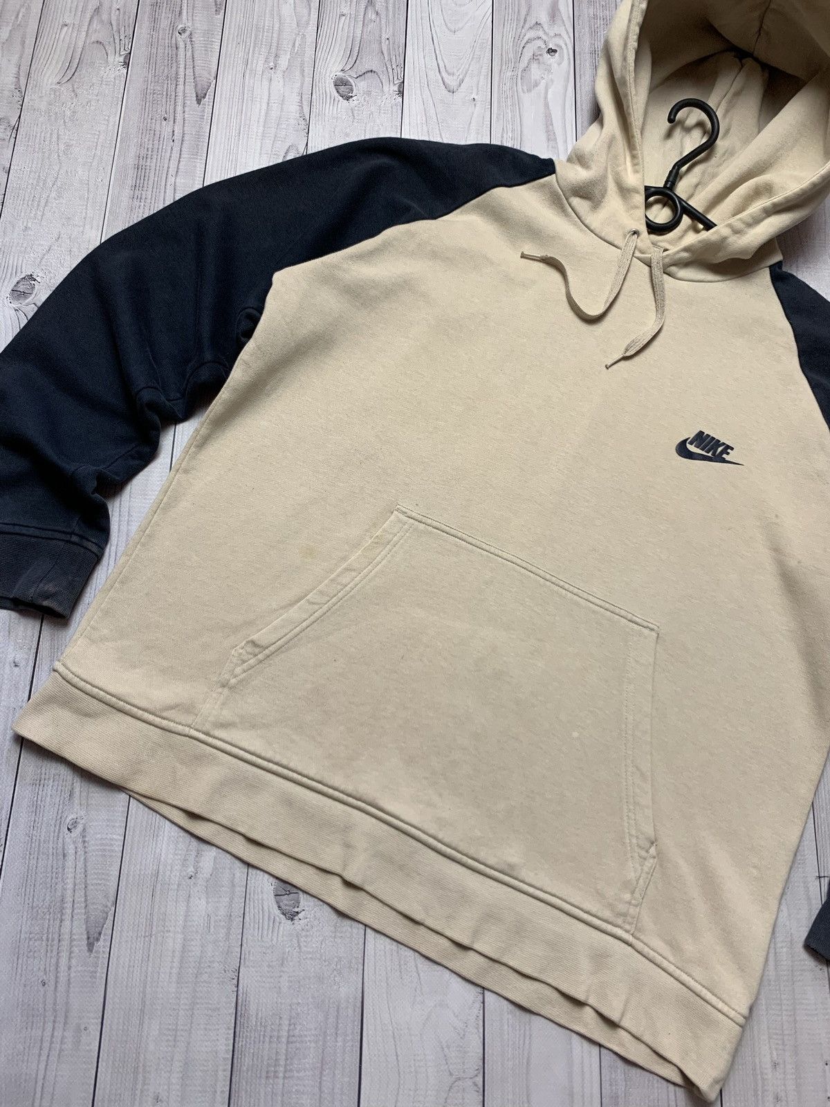 Nike × Vintage Vintage hoodie Nike beige size M Size US M / EU 48-50 / 2 - 2 Thumbnail