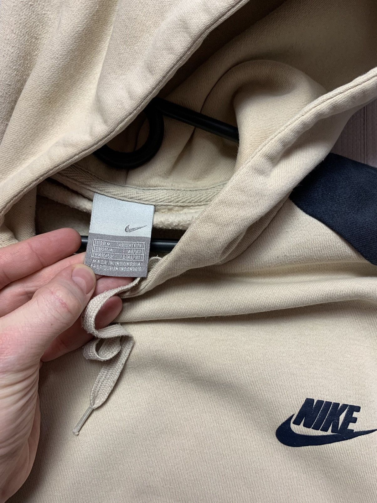 Nike × Vintage Vintage hoodie Nike beige size M Size US M / EU 48-50 / 2 - 6 Thumbnail
