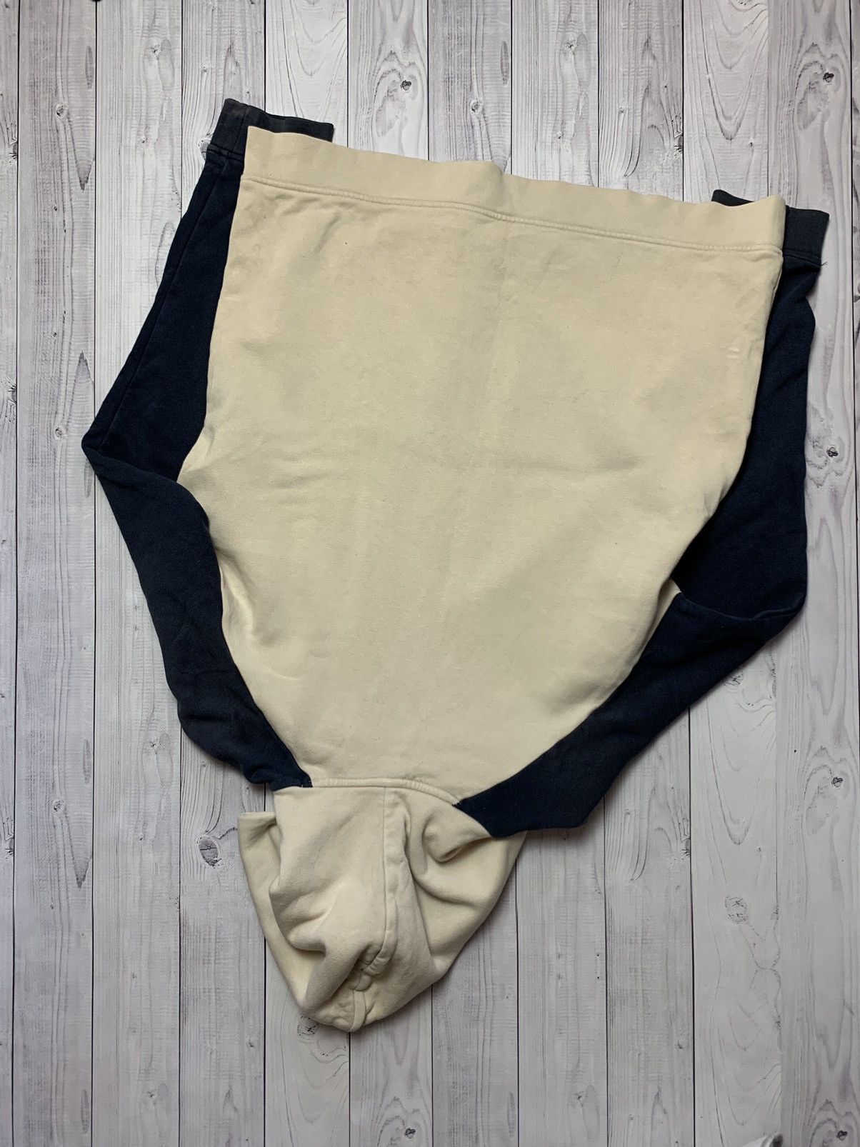 Nike × Vintage Vintage hoodie Nike beige size M Size US M / EU 48-50 / 2 - 7 Thumbnail