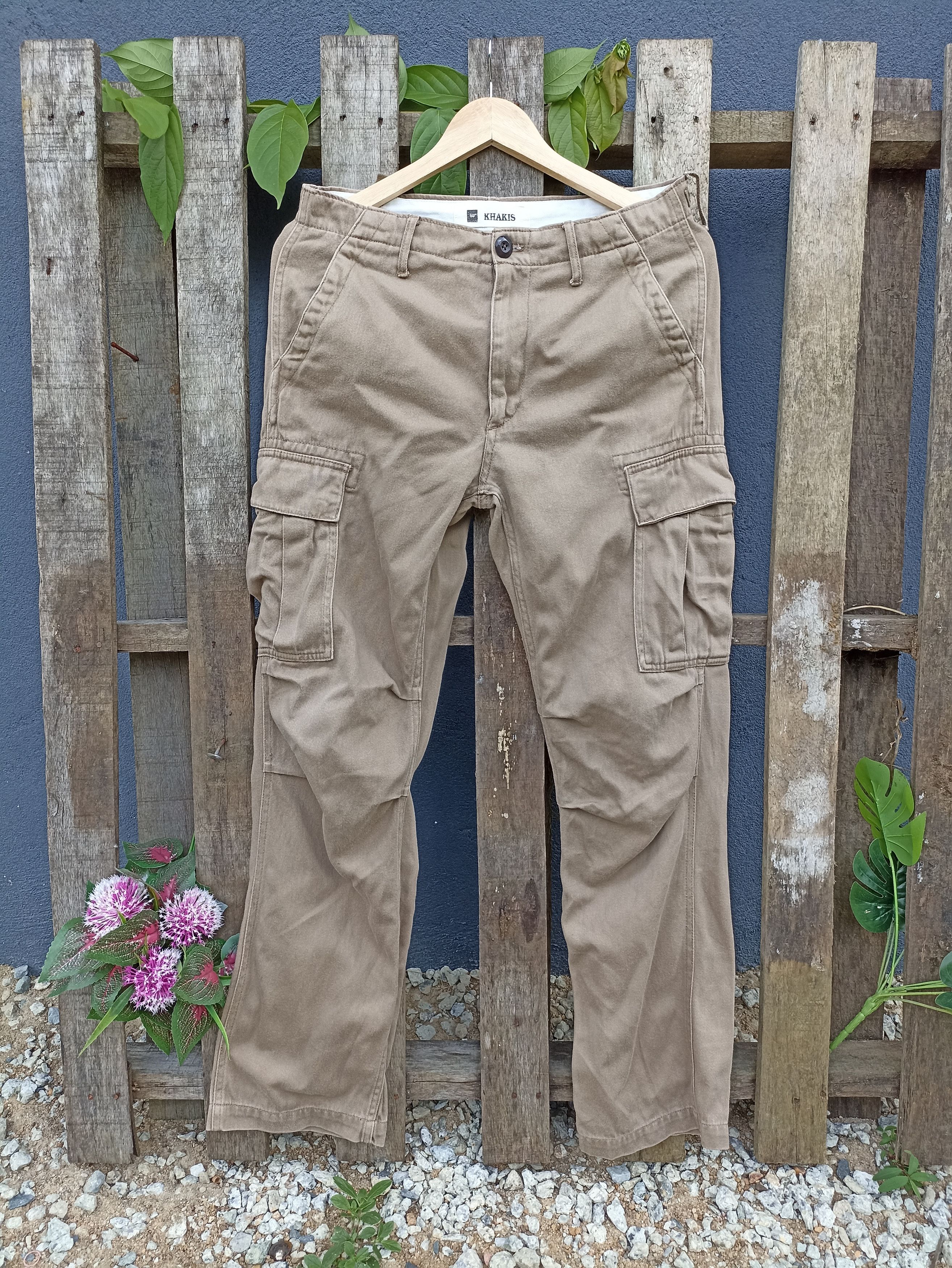 Gap × Vintage Vintage Gap Khakis Cargo Pants Size US 32 / EU 48 - 1 Thumbnail