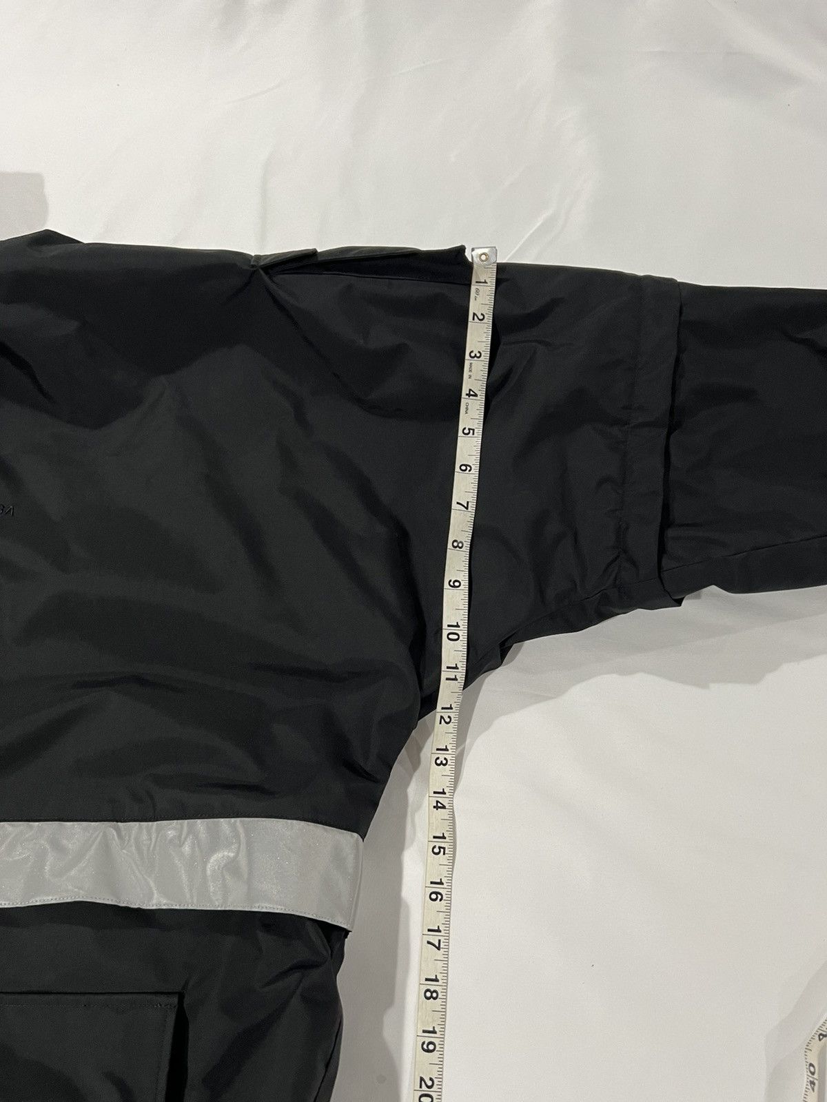 Balenciaga Balenciaga oversized reflective parka. 44/S. $2500 Size US S / EU 44-46 / 1 - 5 Thumbnail