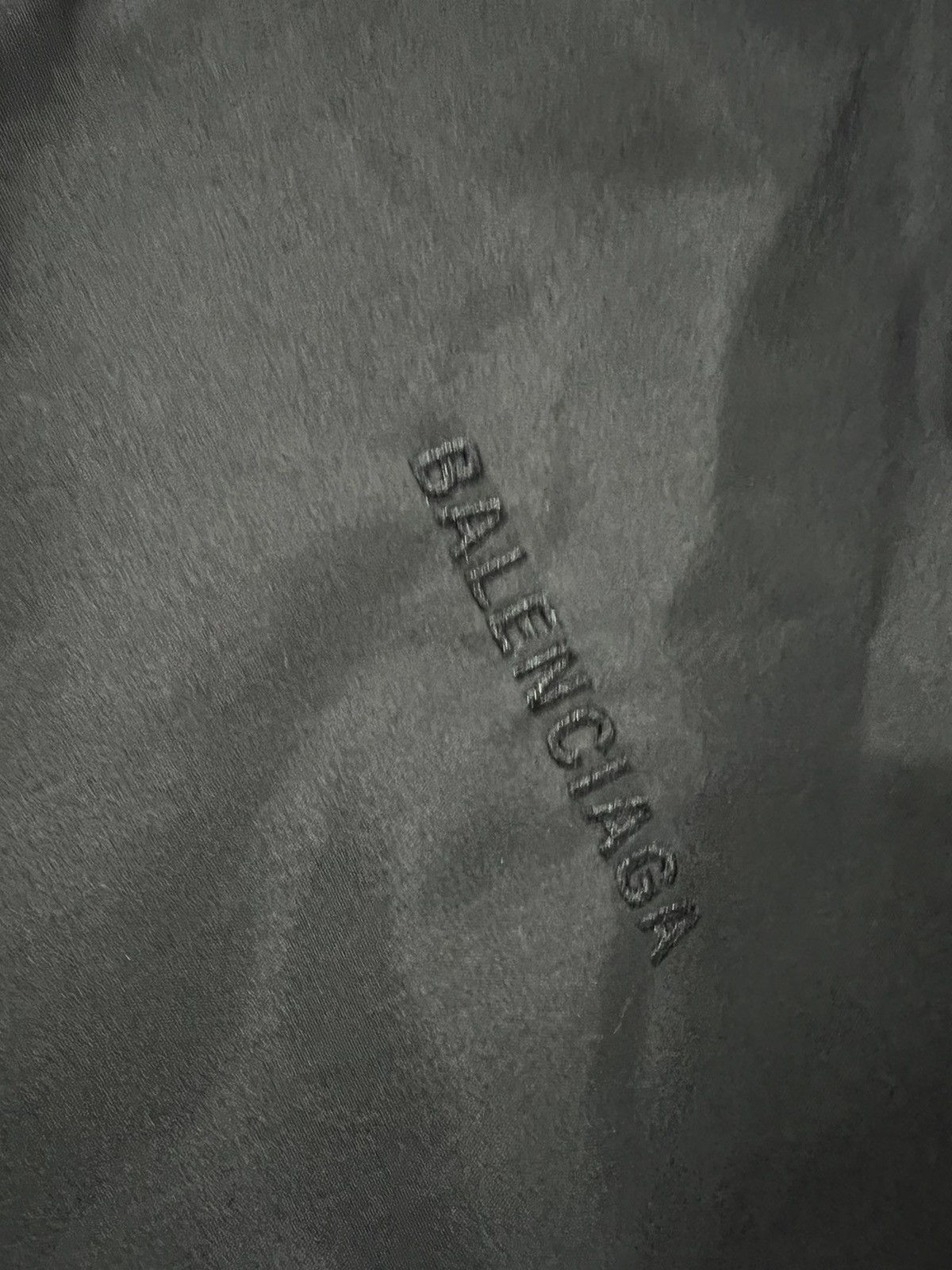 Balenciaga Balenciaga oversized reflective parka. 44/S. $2500 Size US S / EU 44-46 / 1 - 7 Thumbnail