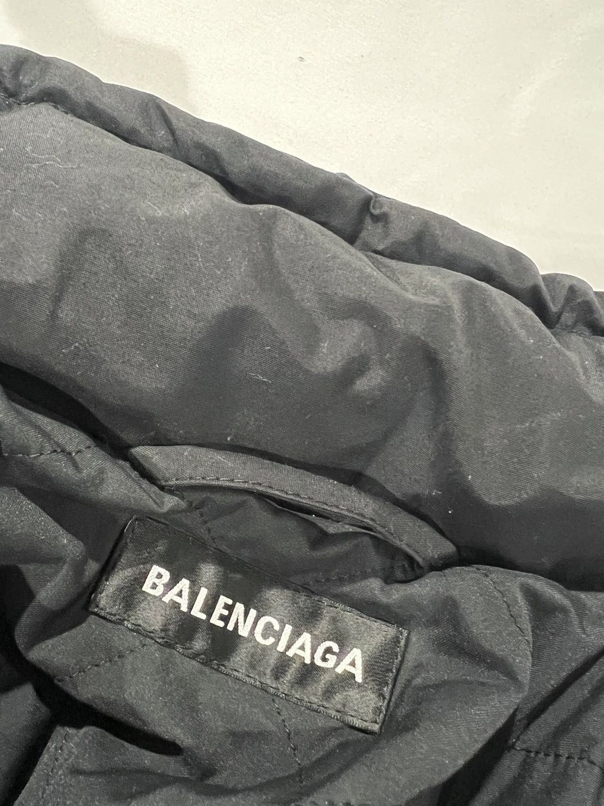 Balenciaga Balenciaga oversized reflective parka. 44/S. $2500 Size US S / EU 44-46 / 1 - 13 Thumbnail