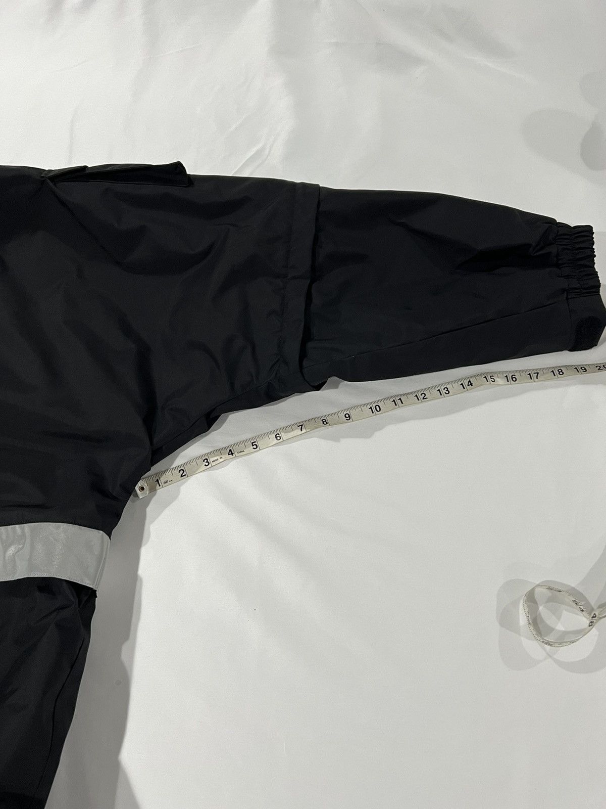 Balenciaga Balenciaga oversized reflective parka. 44/S. $2500 Size US S / EU 44-46 / 1 - 6 Thumbnail