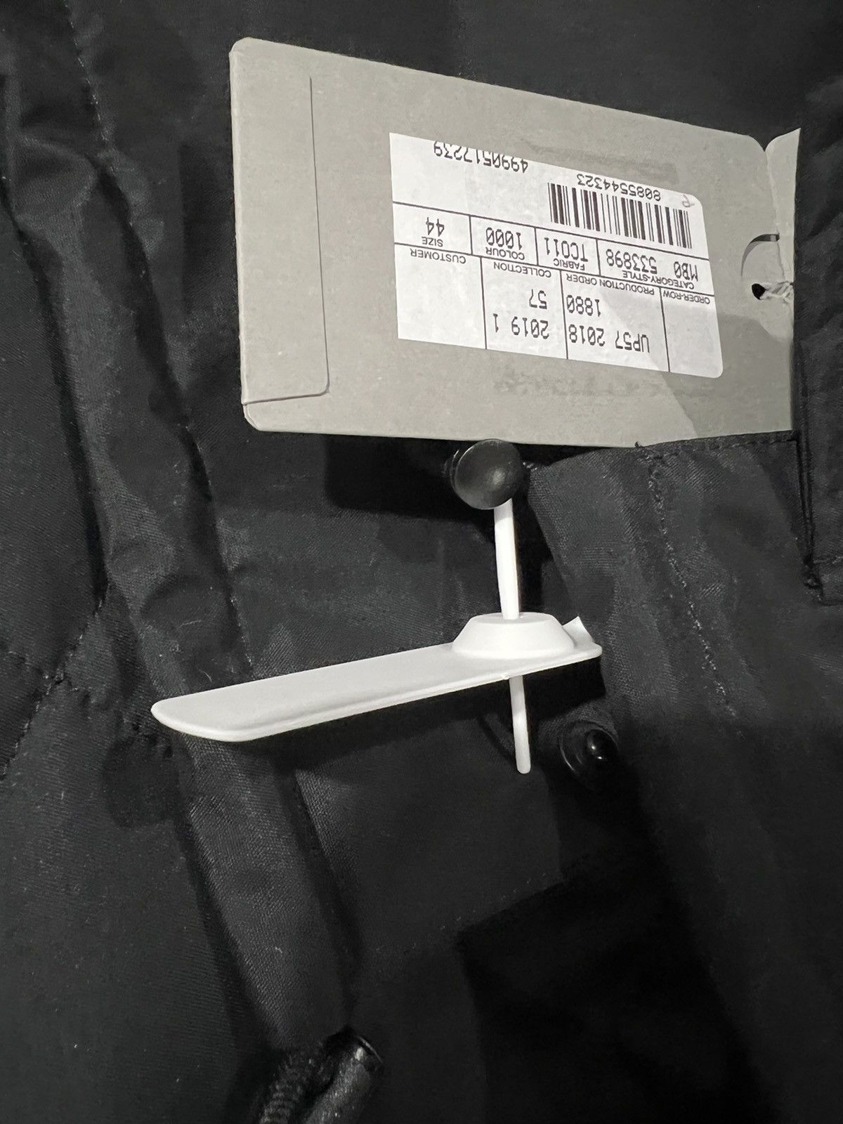 Balenciaga Balenciaga oversized reflective parka. 44/S. $2500 Size US S / EU 44-46 / 1 - 10 Thumbnail