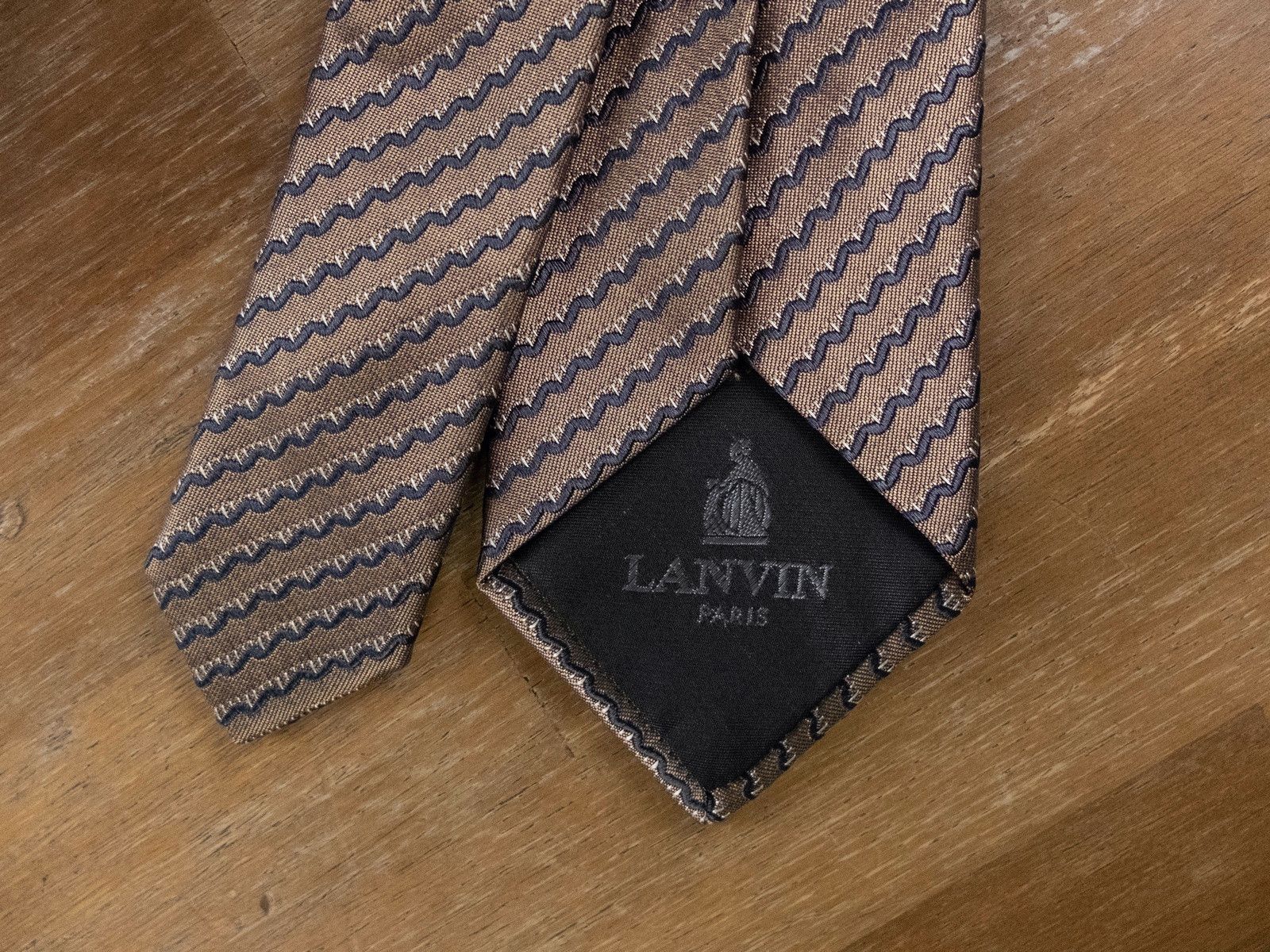 Lanvin LANVIN Paris bronze gold wavy striped silk tie authentic Size ONE SIZE - 4 Thumbnail