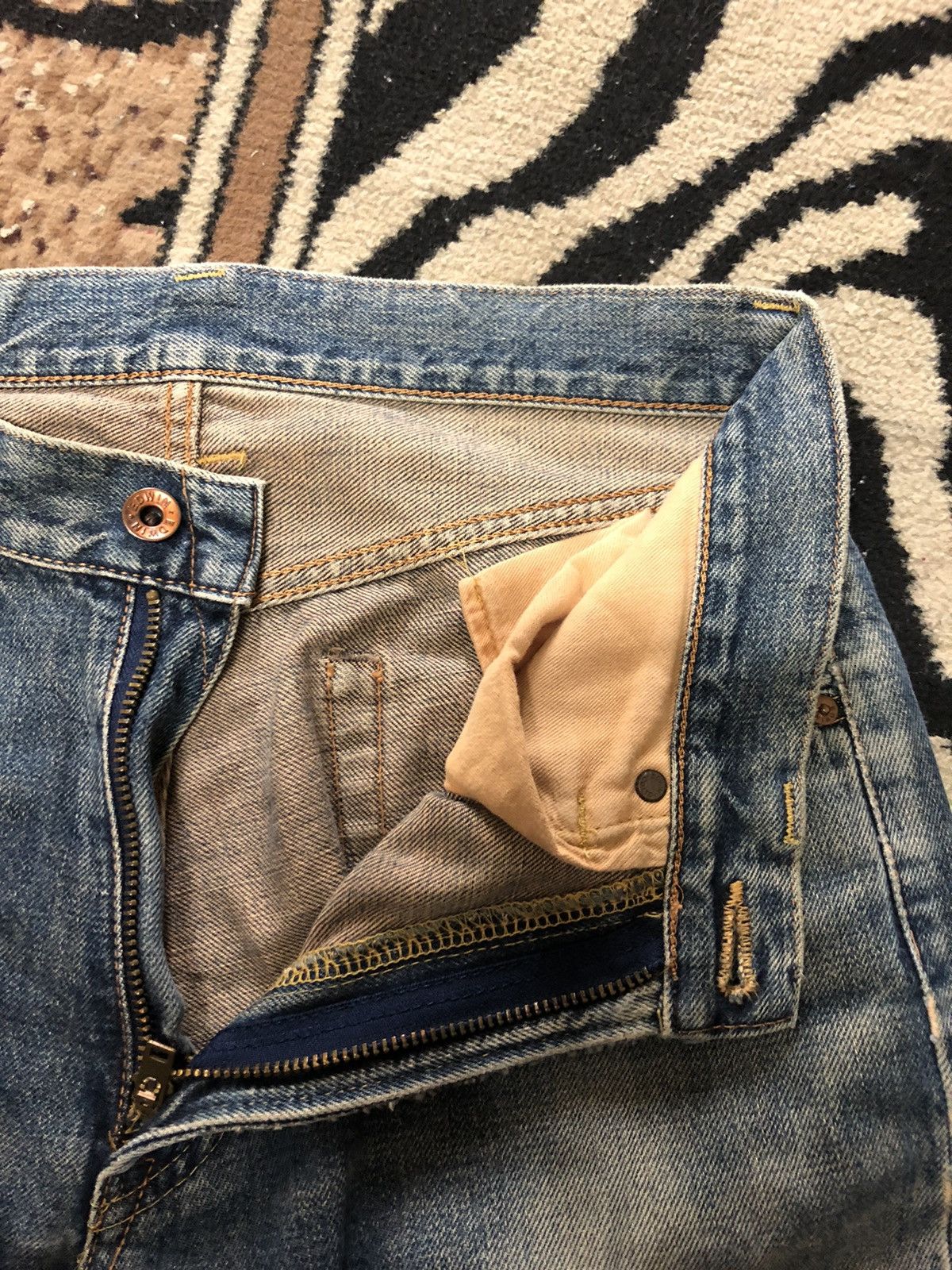 Edwin × Vintage VINTAGE SELVEDGE EDWIN 505x BLUE WASH DISTRESSED DENIM Size US 29 - 6 Thumbnail