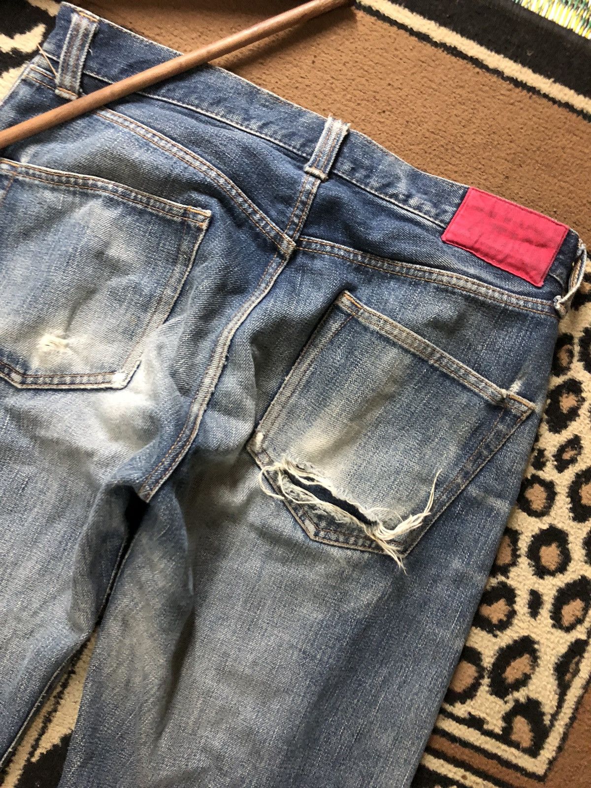 Kamikaze Attack × Salvage KAMIKAZE ATTACK SELVEDGE BLUE WASH DISTRESSED DENIM Size US 31 - 9 Thumbnail