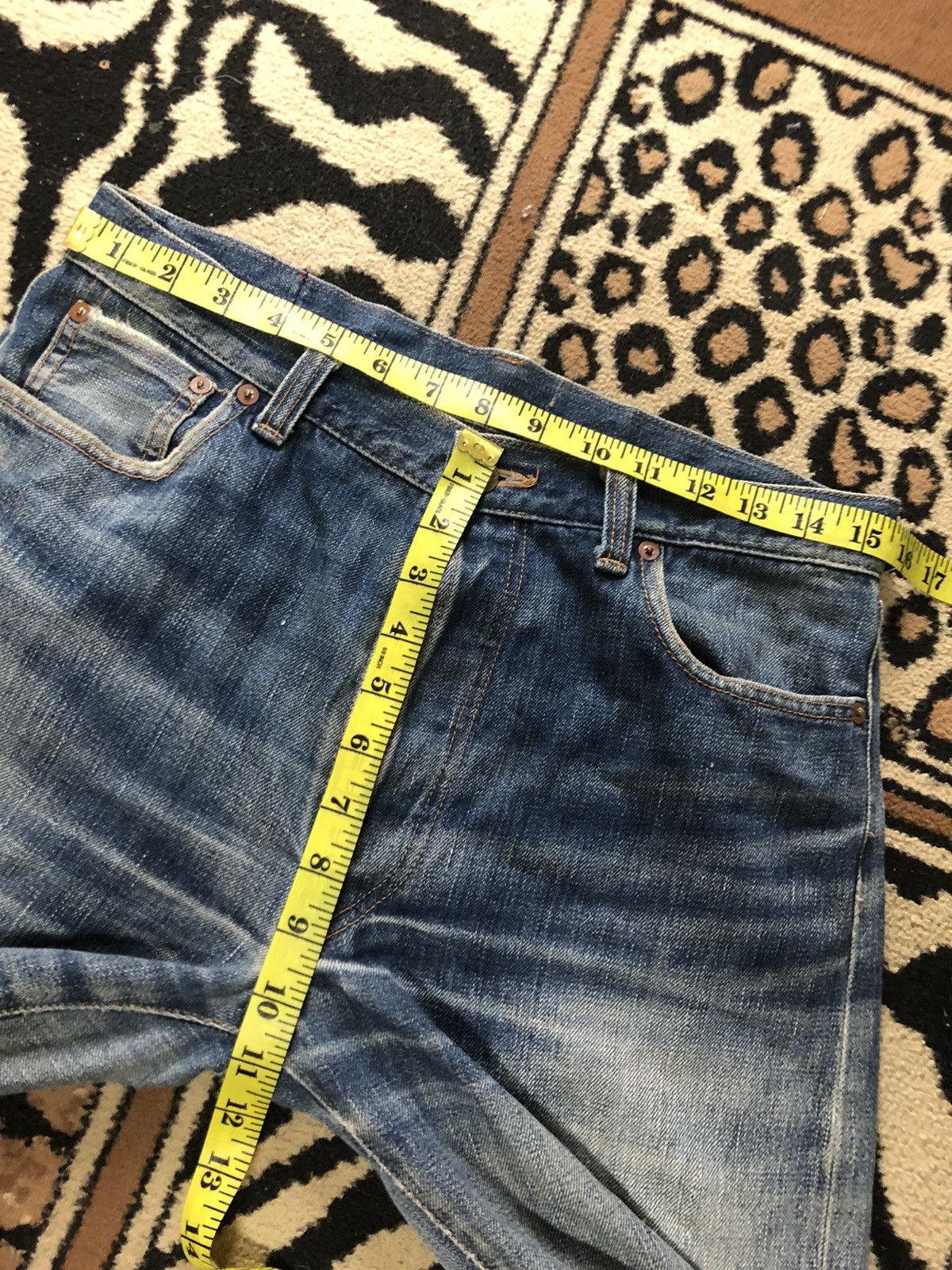 Kamikaze Attack × Salvage KAMIKAZE ATTACK SELVEDGE BLUE WASH DISTRESSED DENIM Size US 31 - 13 Thumbnail