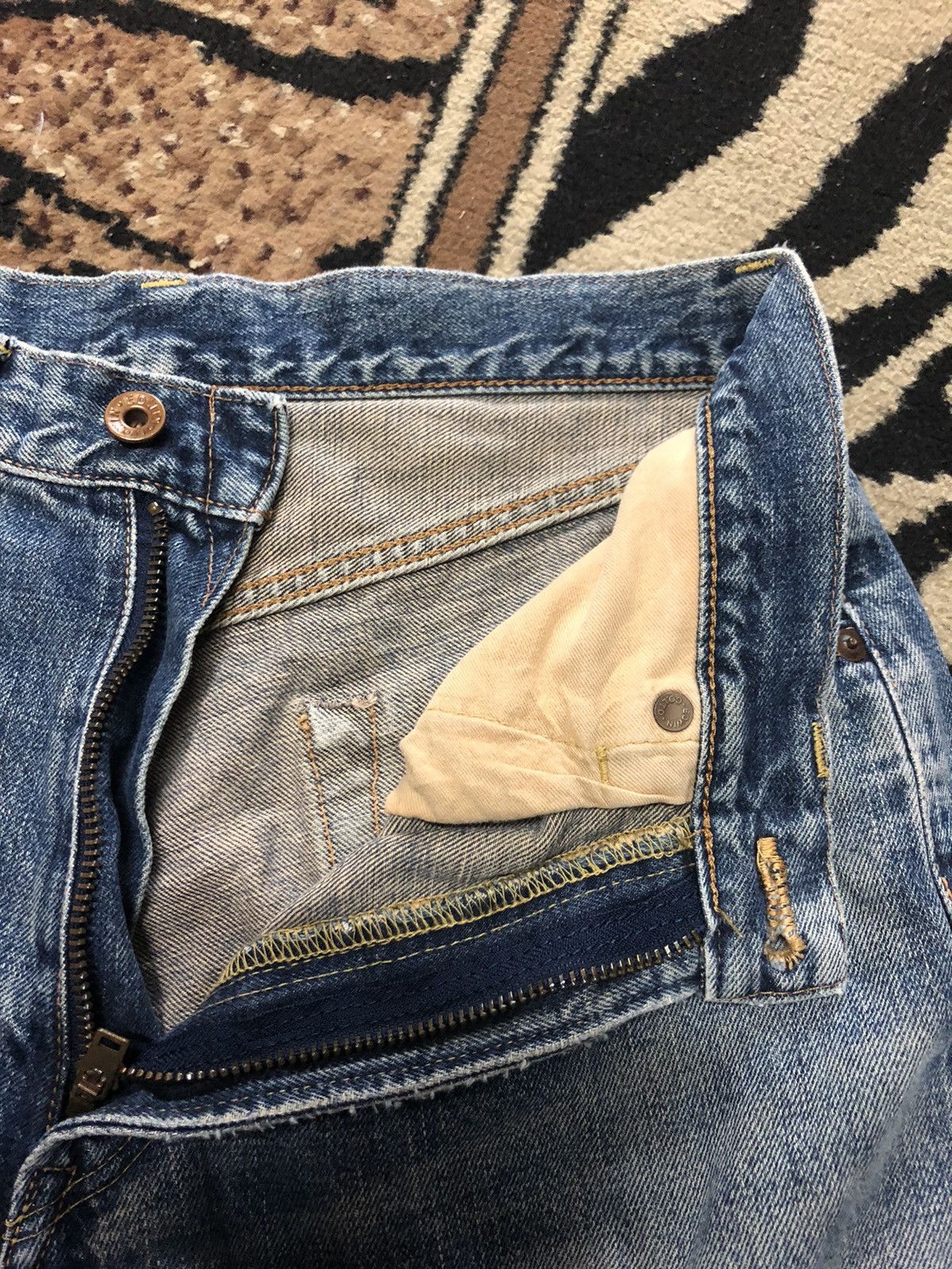 Edwin × Vintage VINTAGE SELVEDGE EDWIN 505 BLUE WASH DISTRESSED DENIM Size US 30 / EU 46 - 5 Thumbnail