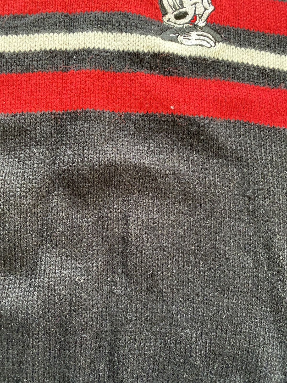 Mickey Mouse Vintage 90’s Mickey Mouse Embroidered Knit Sweater Size US M / EU 48-50 / 2 - 4 Thumbnail