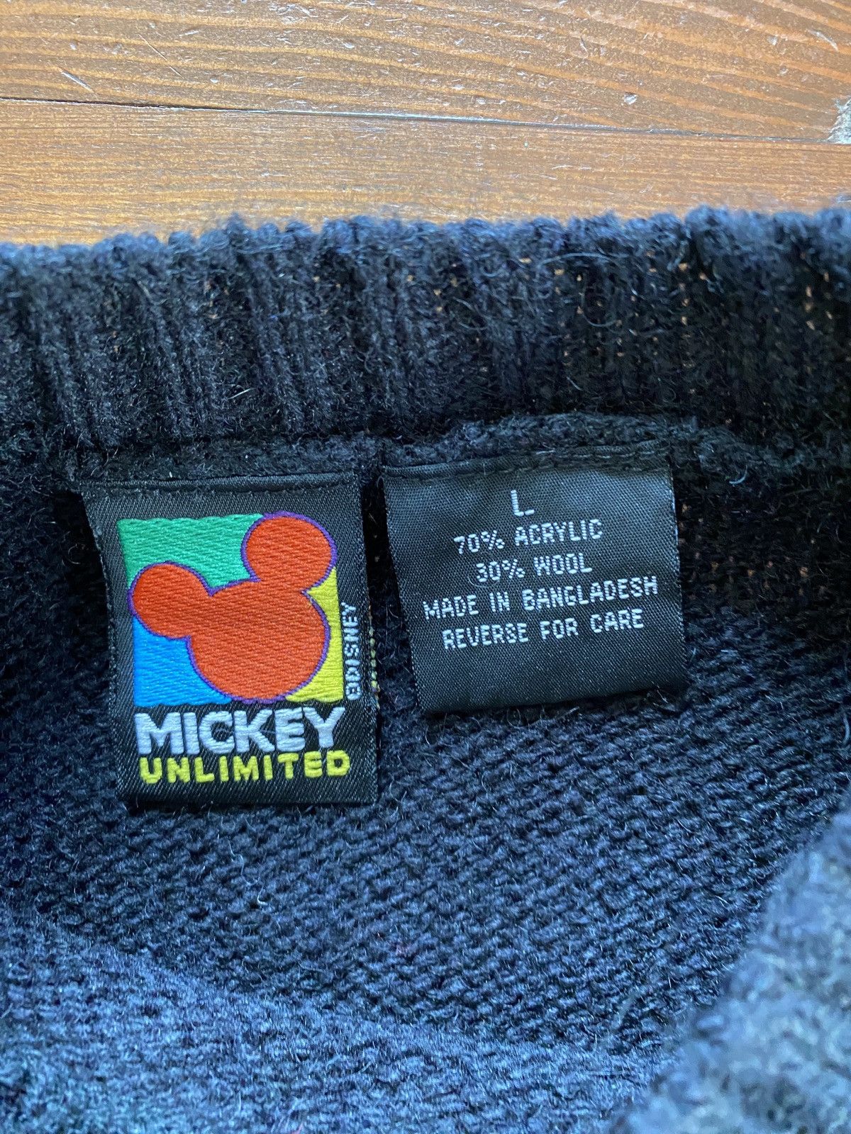 Mickey Mouse Vintage 90’s Mickey Mouse Embroidered Knit Sweater Size US M / EU 48-50 / 2 - 9 Thumbnail