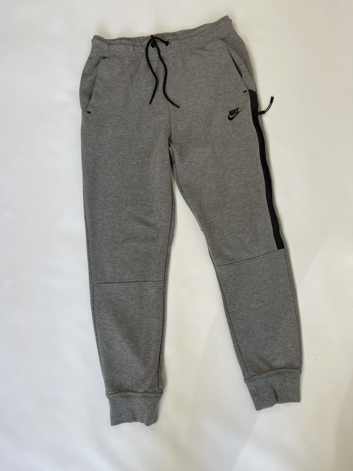 Nike Nike Tech Fleece grey jogger sweatpants Size 28" / US 6 / IT 42 - 1 Thumbnail