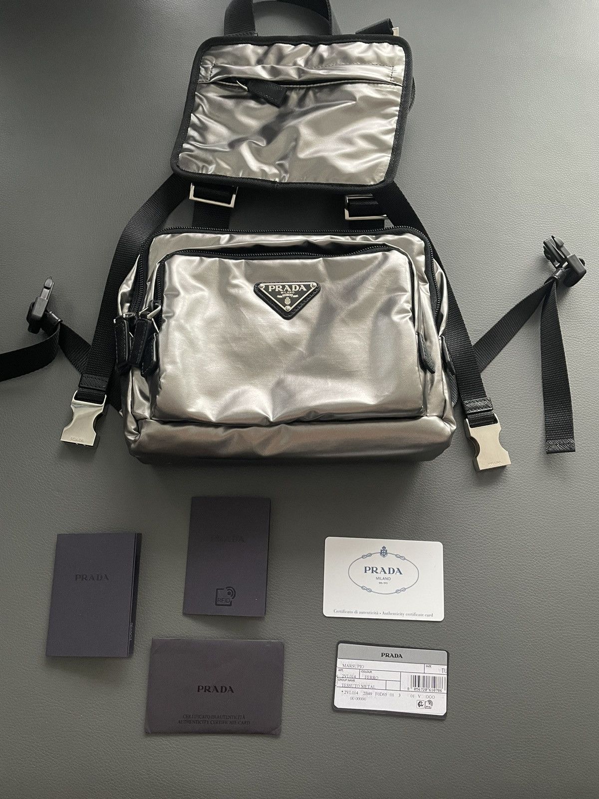 Prada Super Rare Brand NEW Prada Logo Silver Battle Bag Size ONE SIZE - 6 Thumbnail
