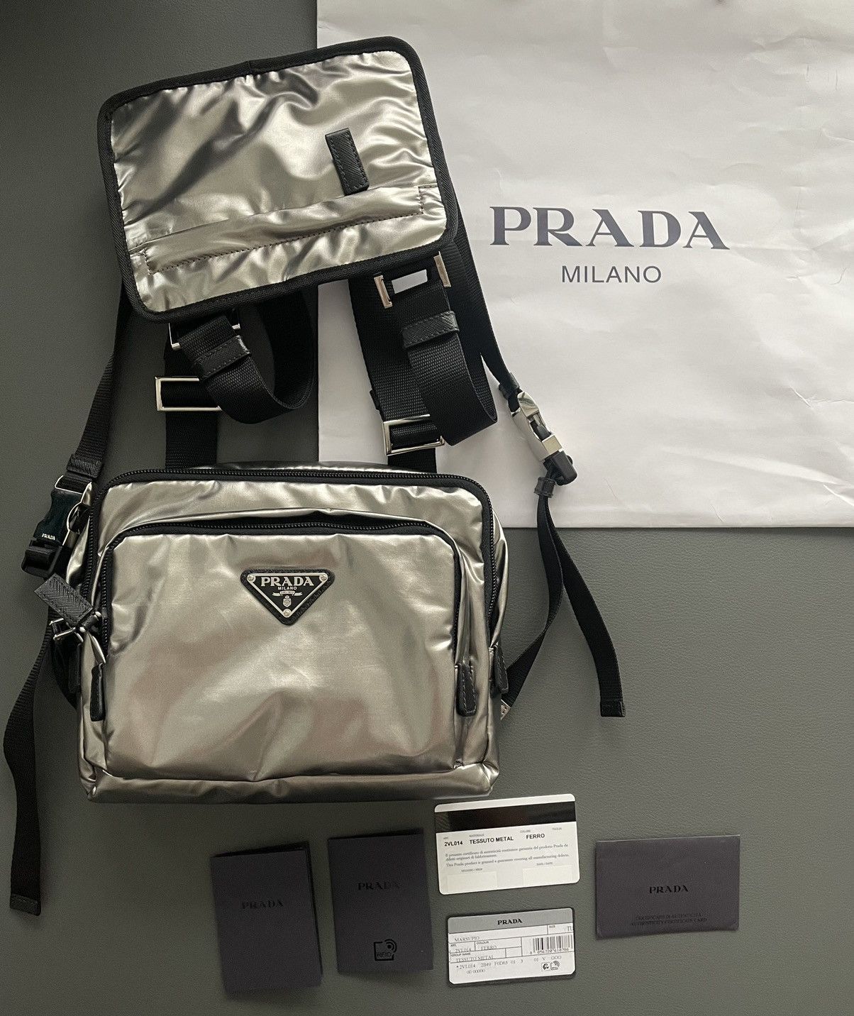 Prada Super Rare Brand NEW Prada Logo Silver Battle Bag Size ONE SIZE - 18 Thumbnail