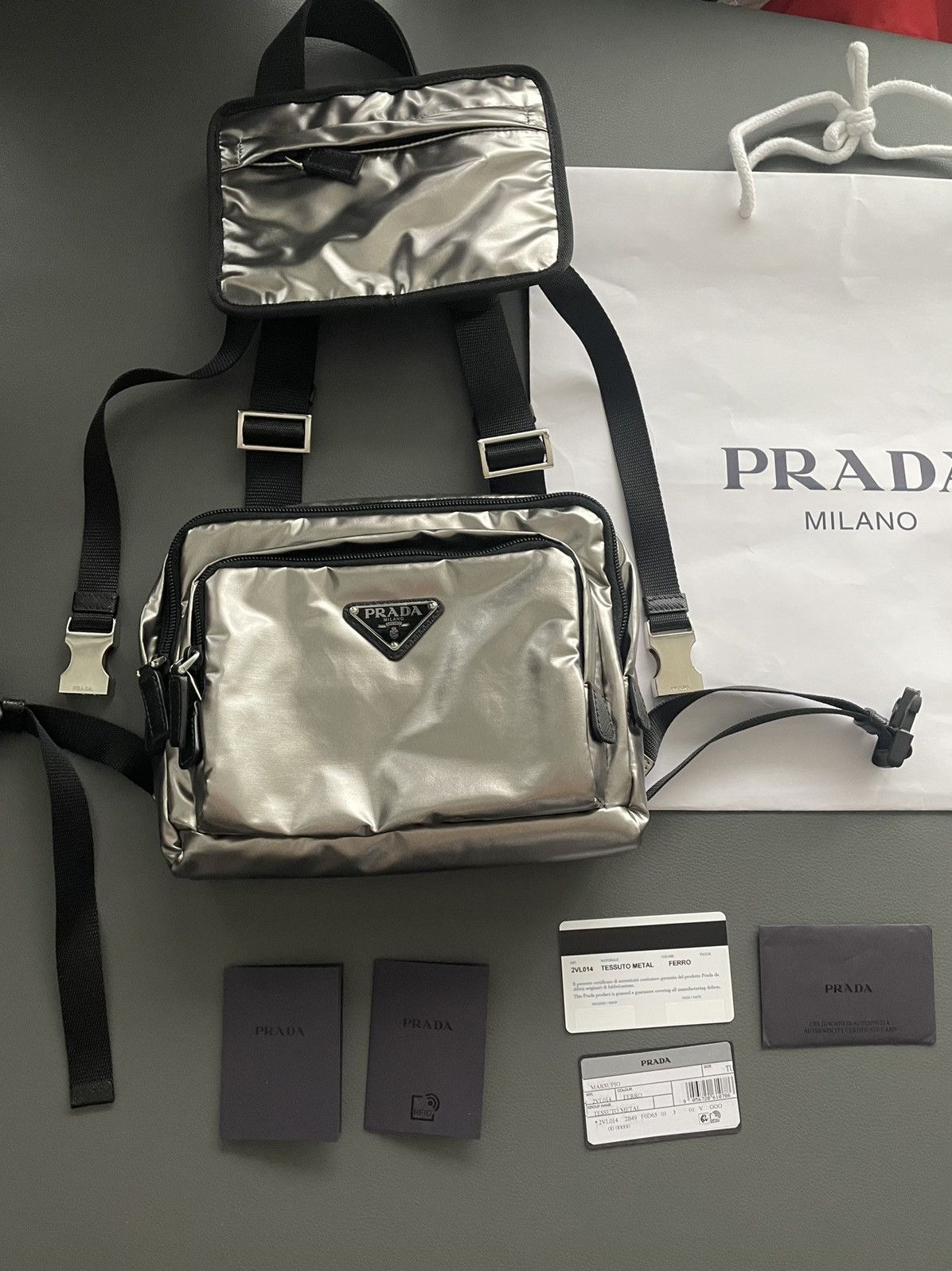 Prada Super Rare Brand NEW Prada Logo Silver Battle Bag Size ONE SIZE - 13 Thumbnail