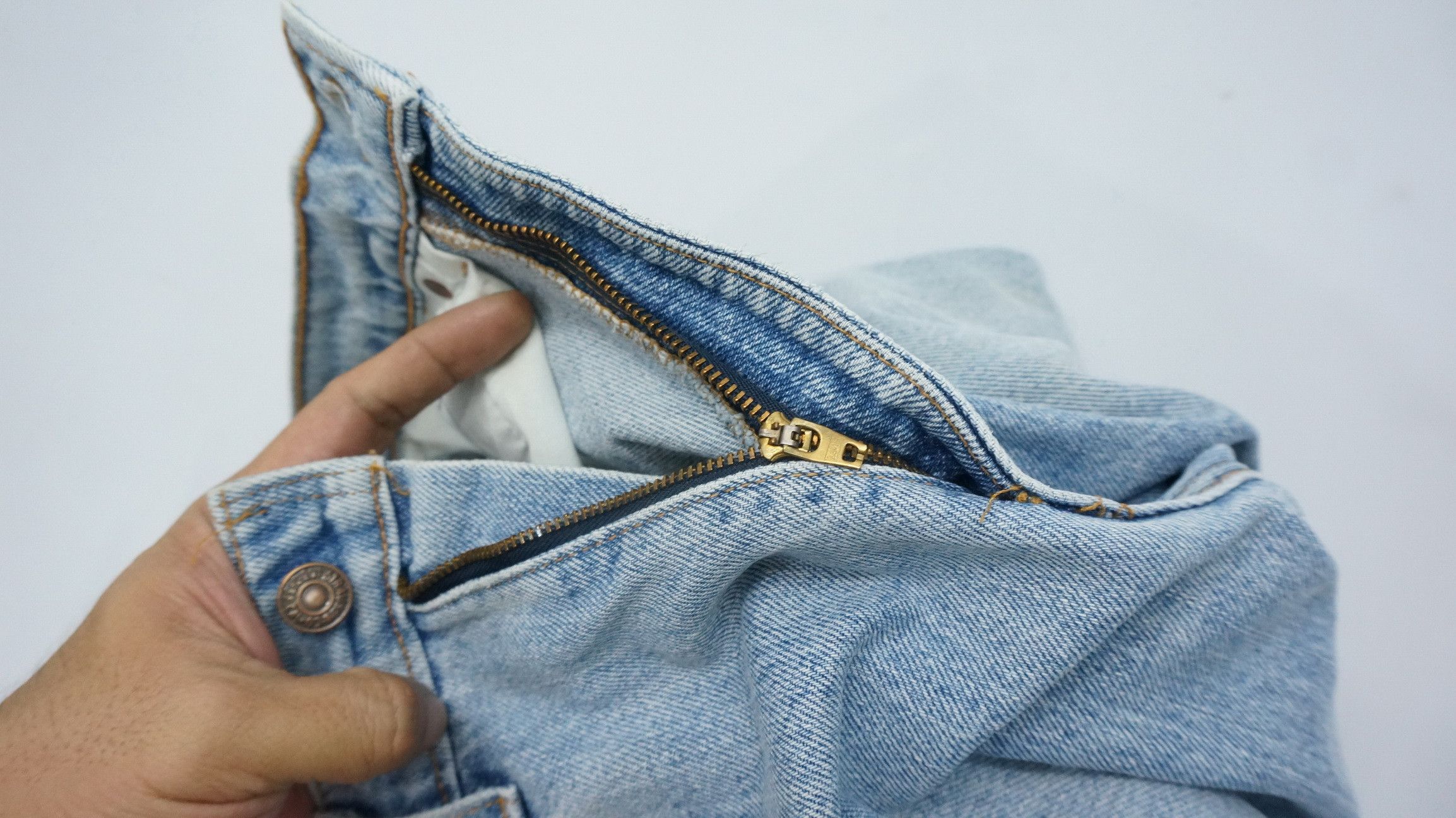 Levi's Vintage Clothing 🔥 Levi's 505 90s Vtg Worn Regular Straight Jeans USA LF8 Size US 30 / EU 46 - 18 Thumbnail