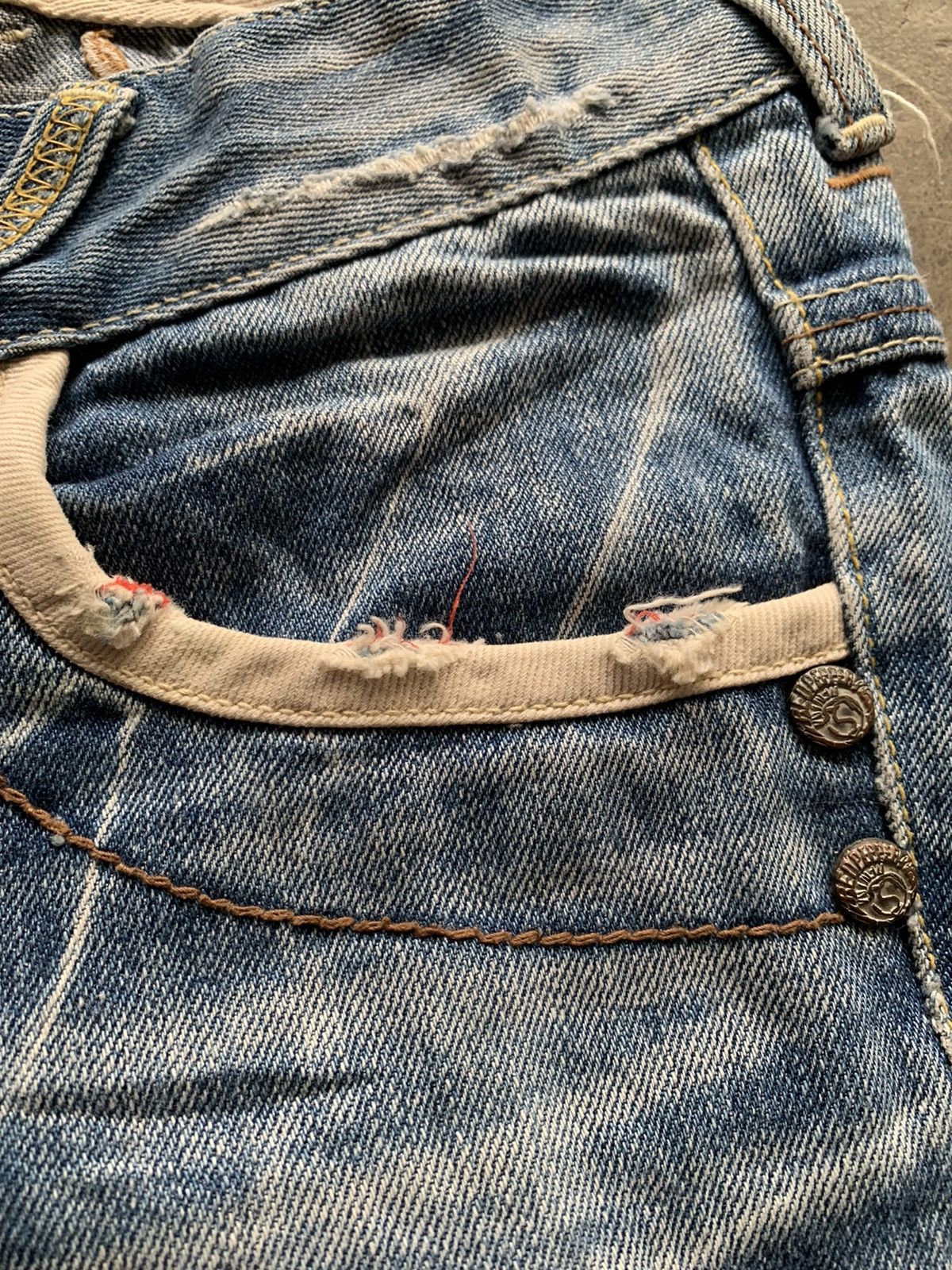 Japanese Brand Red Pepper Distressed Denim Size US 26 / EU 42 - 6 Thumbnail