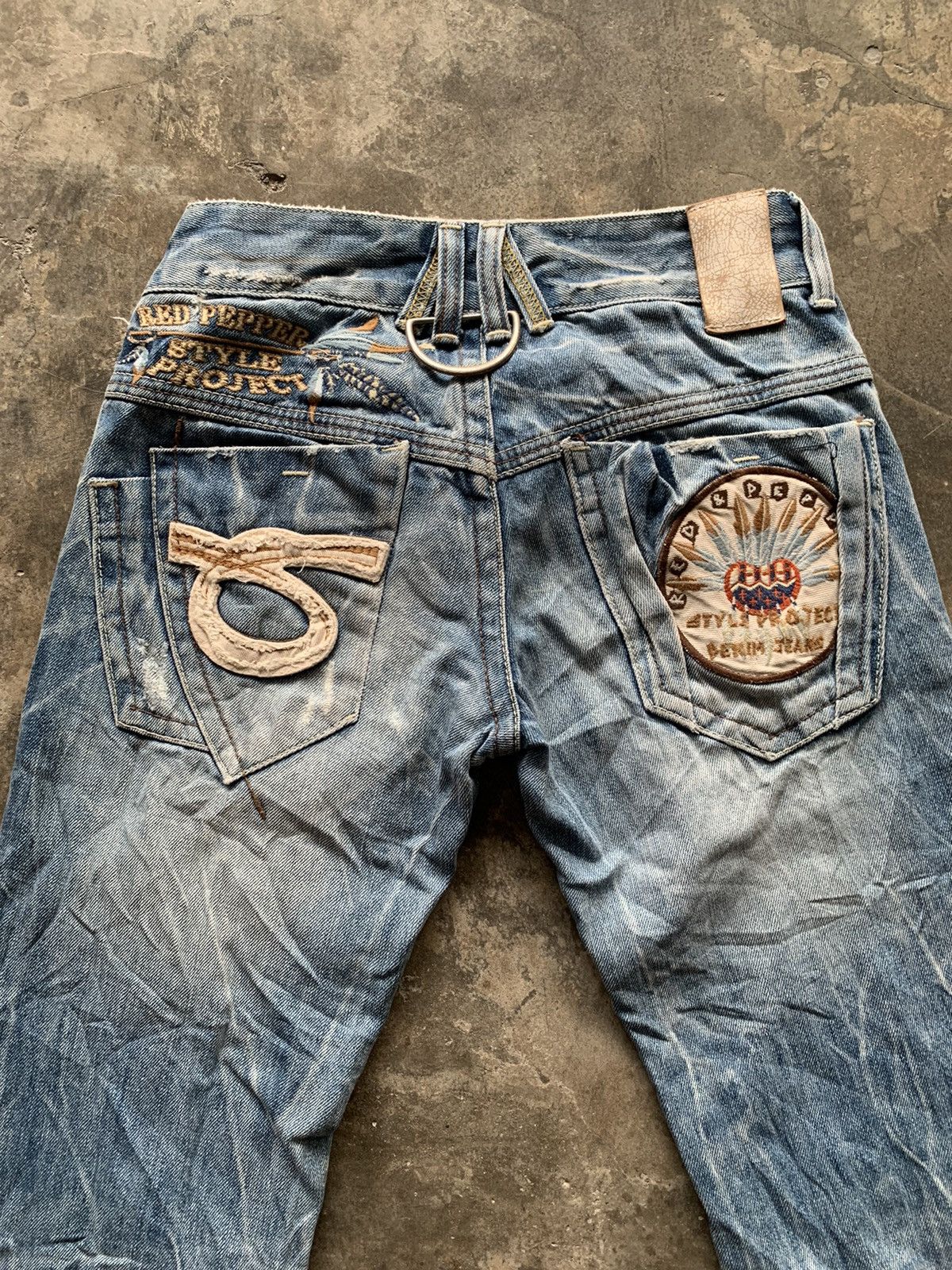 Japanese Brand Red Pepper Distressed Denim Size US 26 / EU 42 - 3 Thumbnail