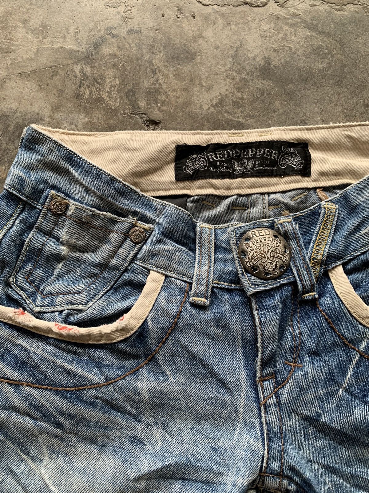 Japanese Brand Red Pepper Distressed Denim Size US 26 / EU 42 - 7 Thumbnail