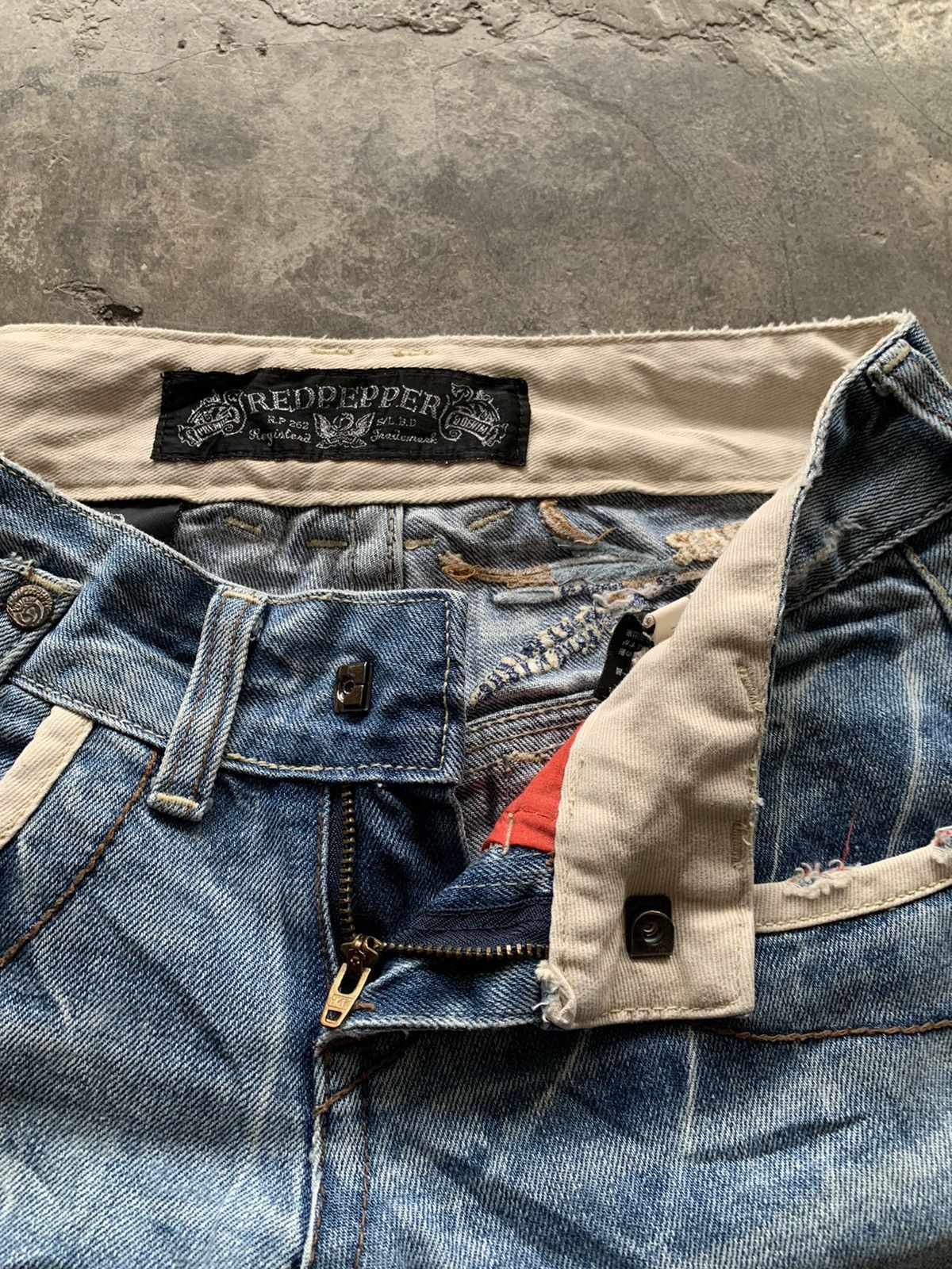 Japanese Brand Red Pepper Distressed Denim Size US 26 / EU 42 - 8 Thumbnail